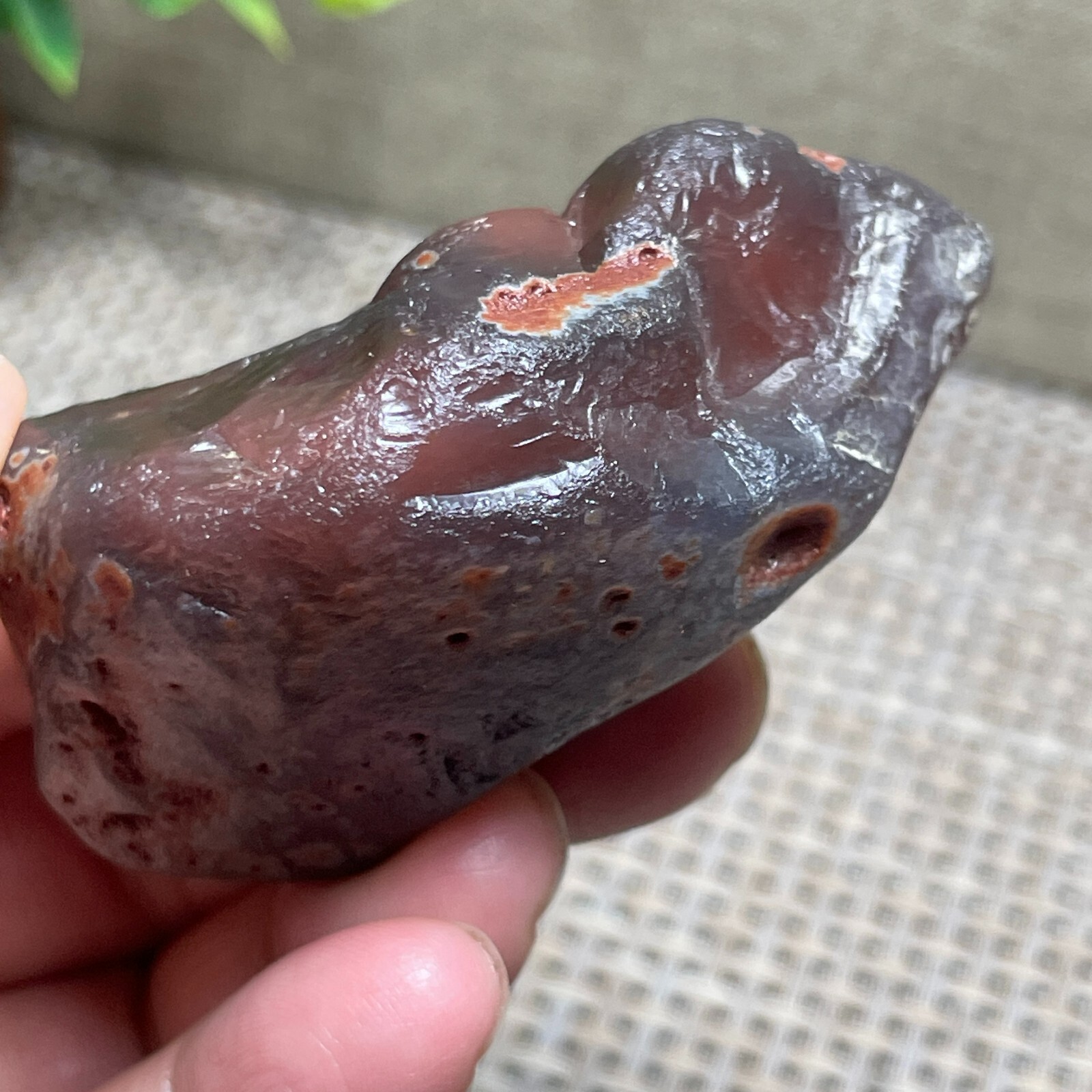 Raw Red Agate stone Chunk original stone Specimen Mineral crystal 83g AP180
