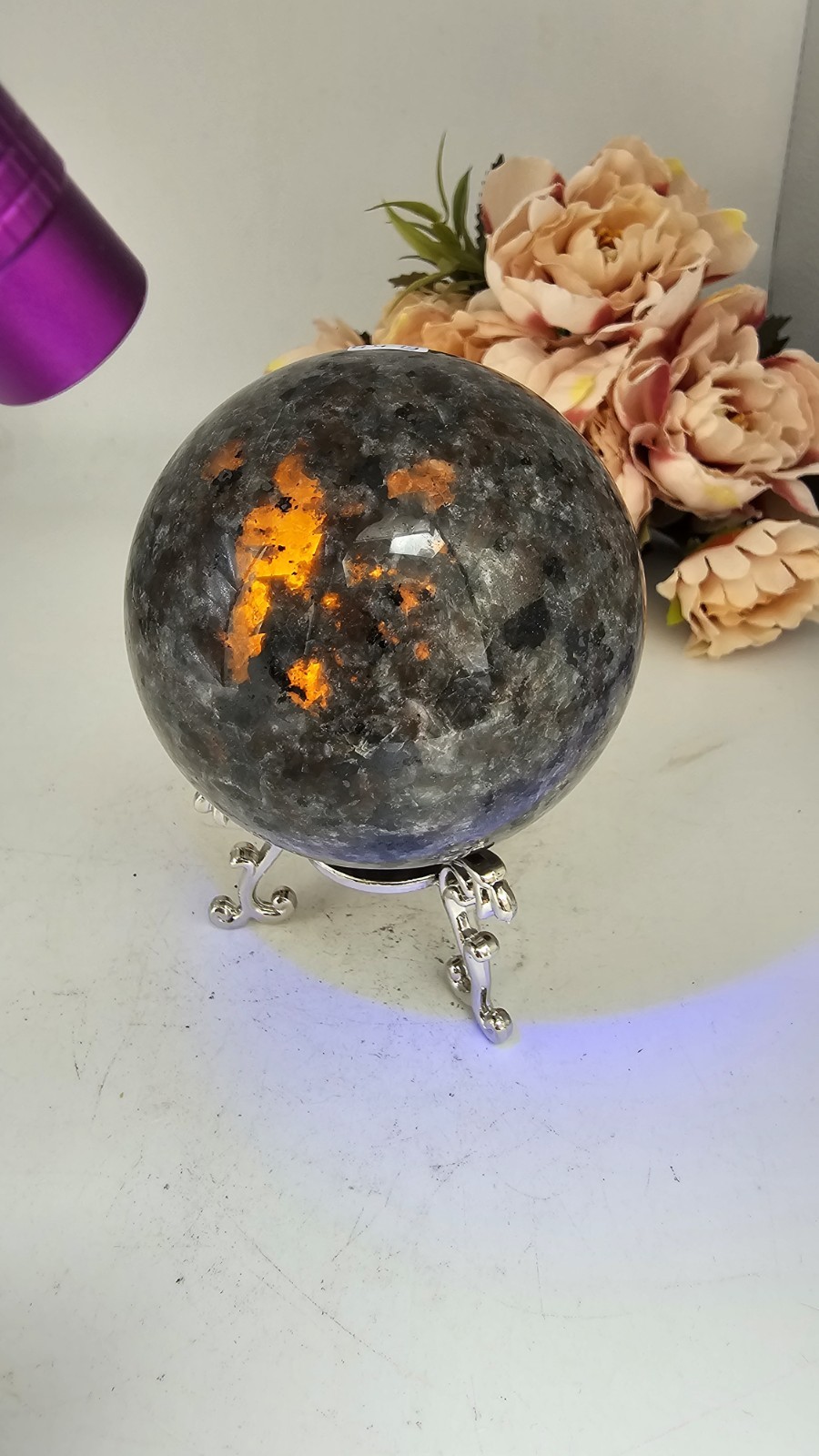 Large yooperlite UV Reactive crystal Sphere Carving 447g 6.8cm Fire stone