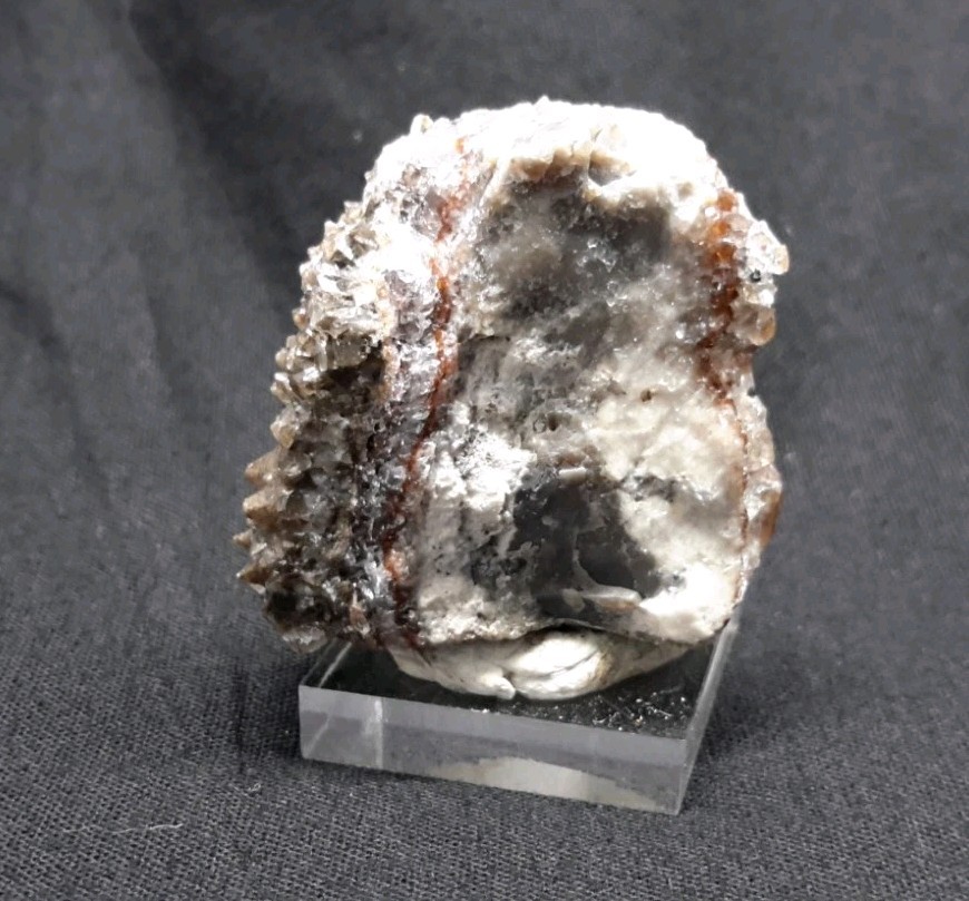 37mm FLUORITE with CALCITE from Chihuahua, Mexico