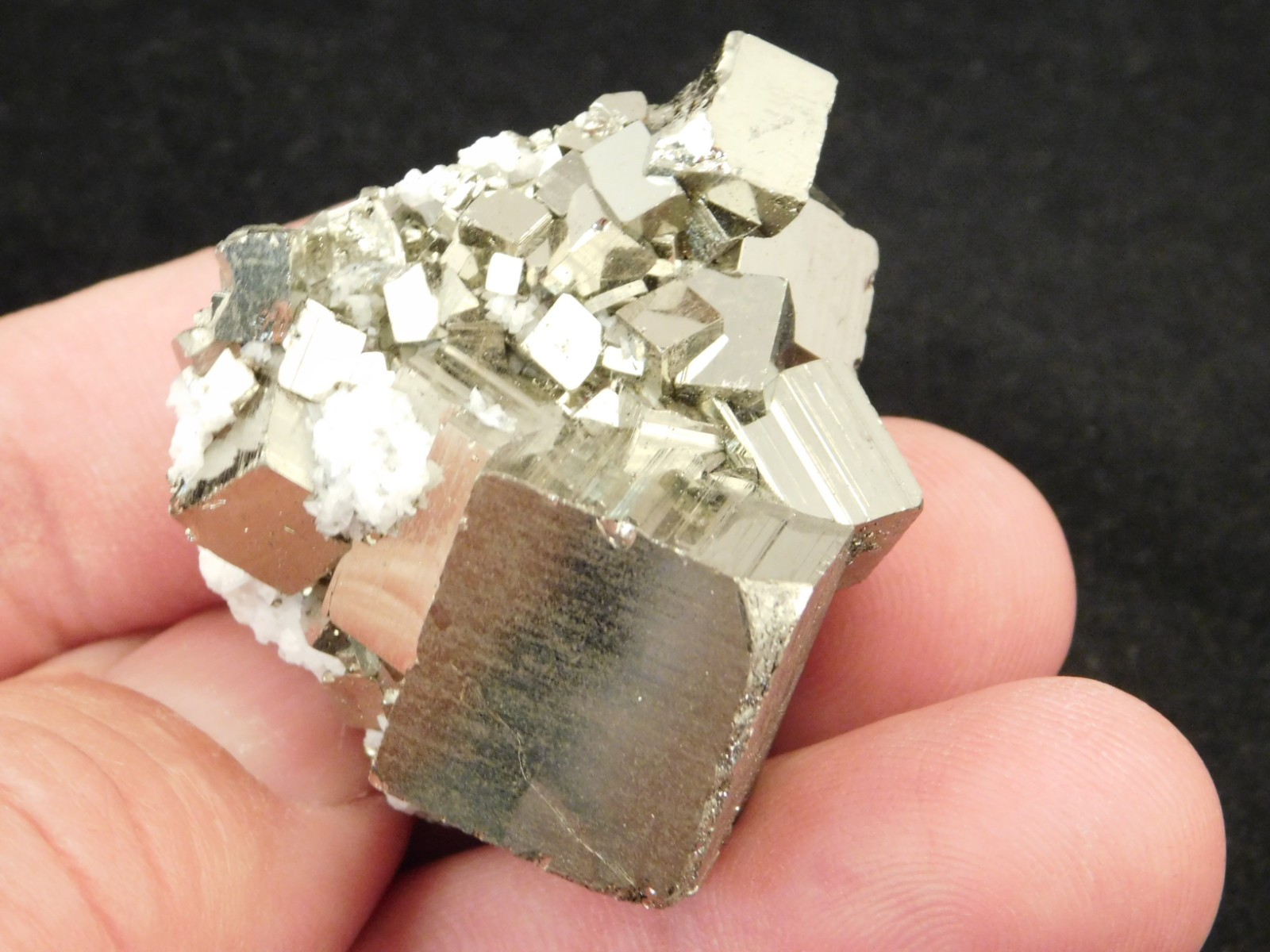 NICE! PYRITE Crystal CUBE Cluster 100% Natural Huanzala Mine Peru 74.3gr