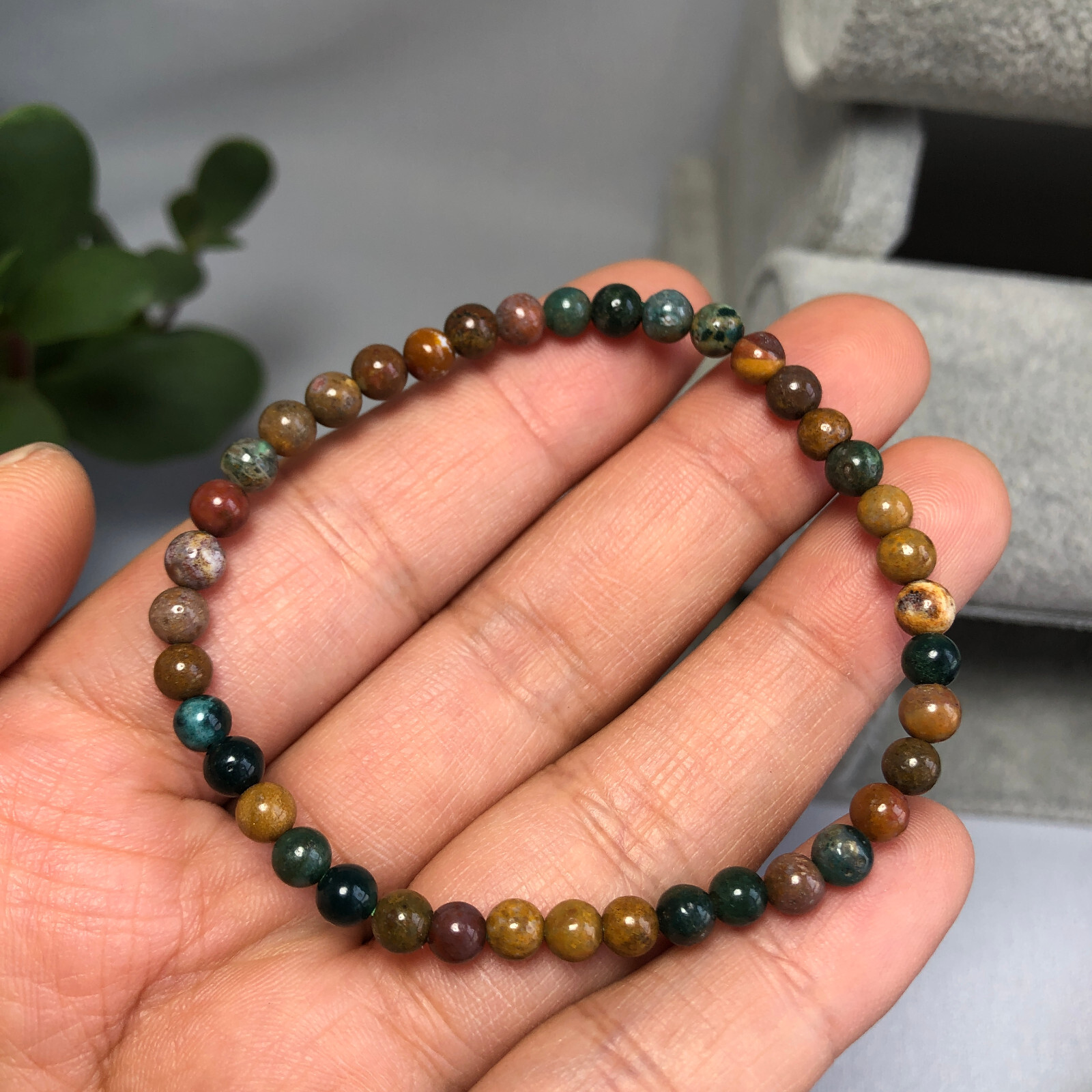 wholesale 4mm/6mm Natural ocean jasper Crystal beads bracelet 15g-16g A6031