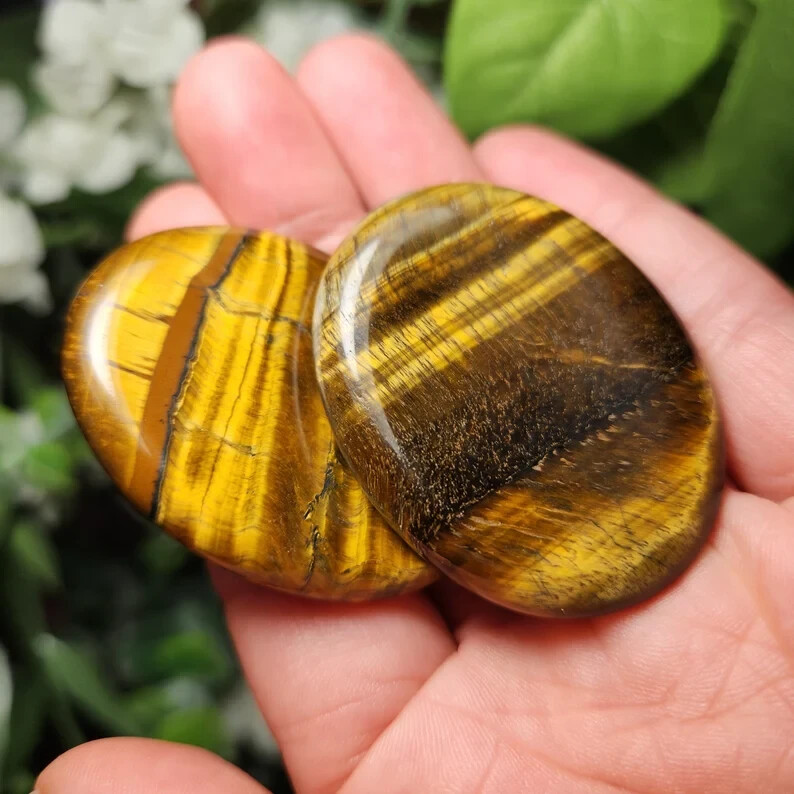 Natural Tiger Eye Worry Stone 1.2-2″ Polished Thumb Stone Pocket Palm Stone 1PC