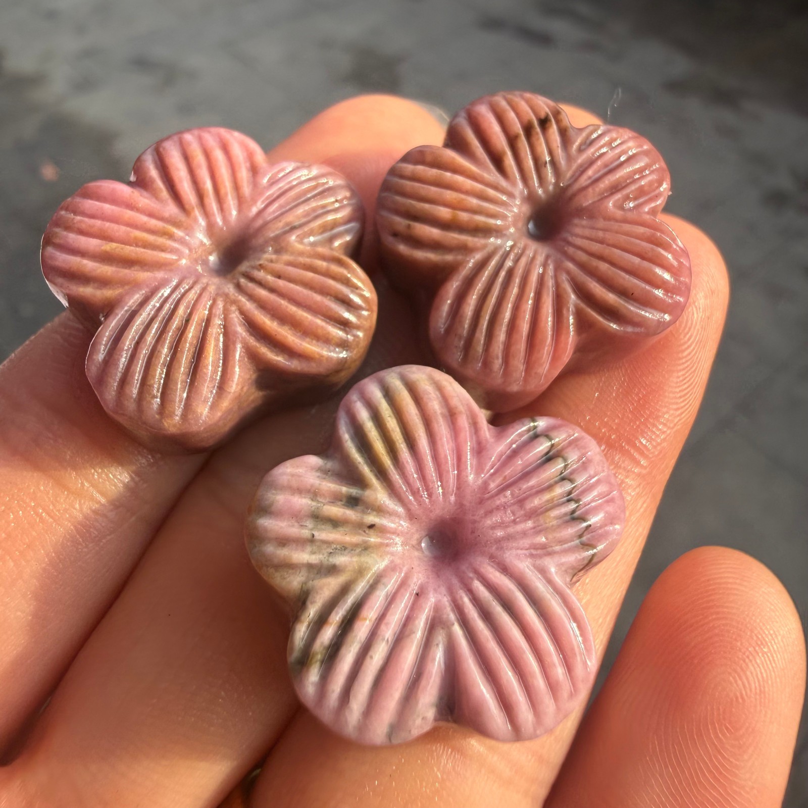 1″natural rose Cherry Blossoms Quartz Crystal reiki Healing 1pc
