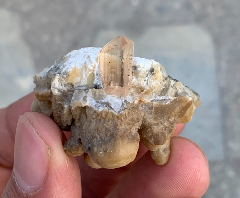 Topaz crystal specimen | Golden Etched Topaz | 30 gram | 1.3cm*0.7cm*0.6cm