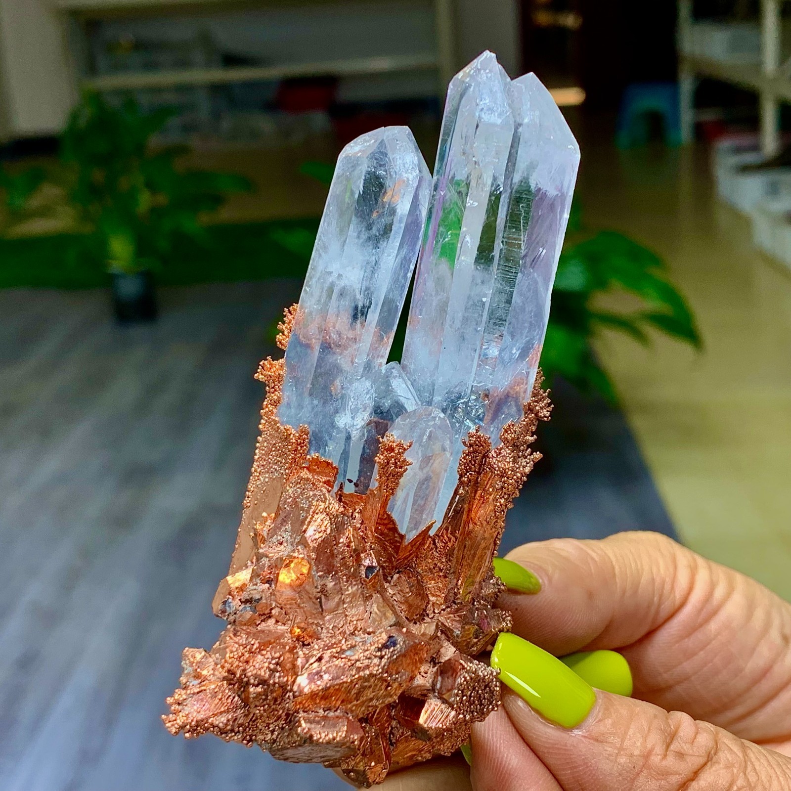 146G Rare iridescent Native Copper with white quartz crystal mineral-symbiosis