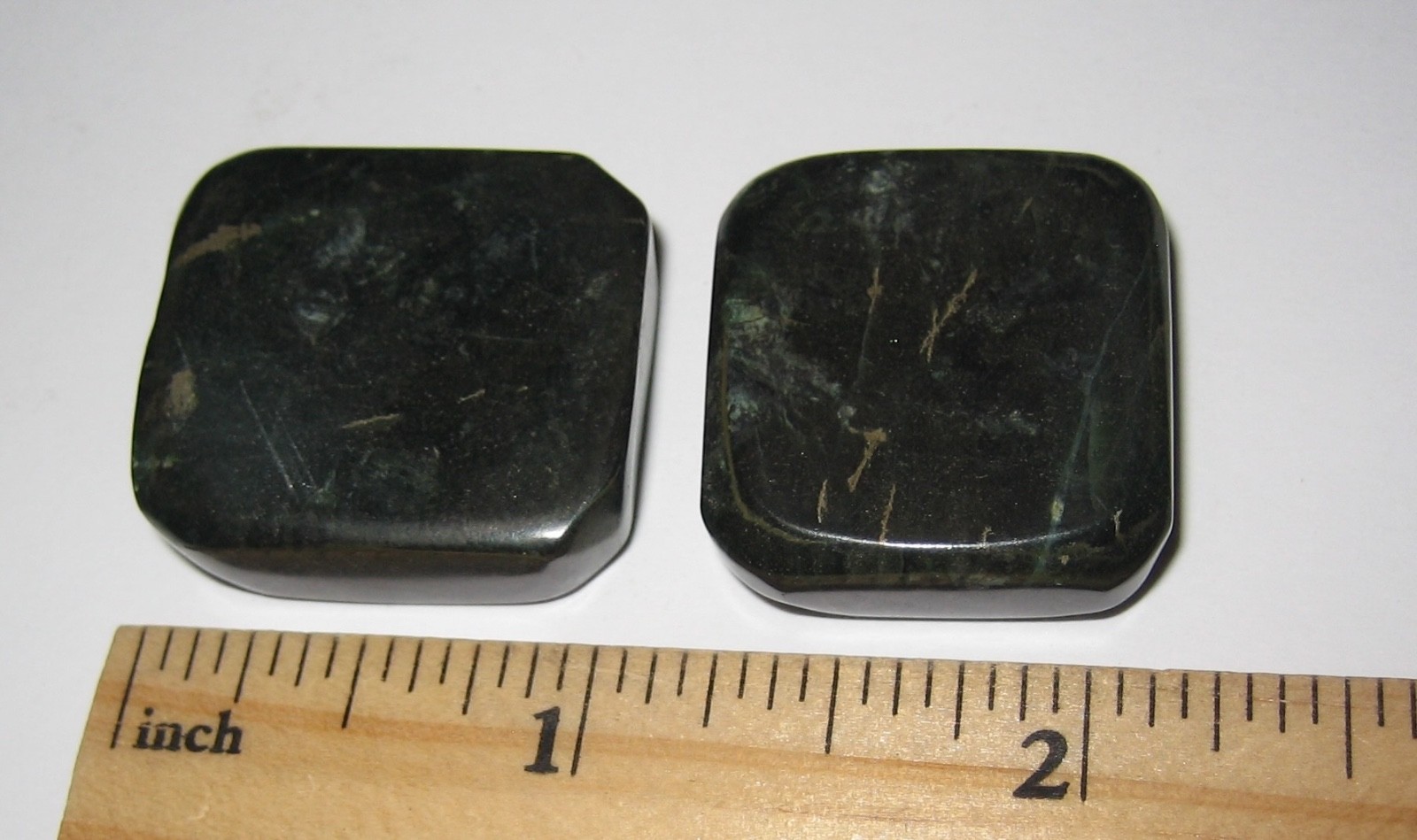 2 TUMBLED POLISHED NATURAL SERPENTINE STONE MINERALS FROM VERMONT, USA 27g *1