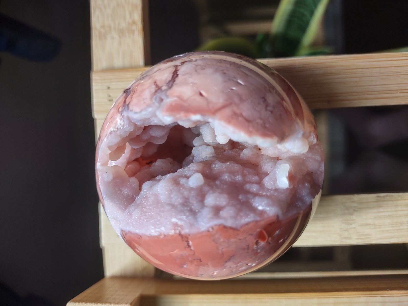 Natural Druzy Pink Agate Geode Sphere Crystal Ball Healing 64 mm 302 Grams