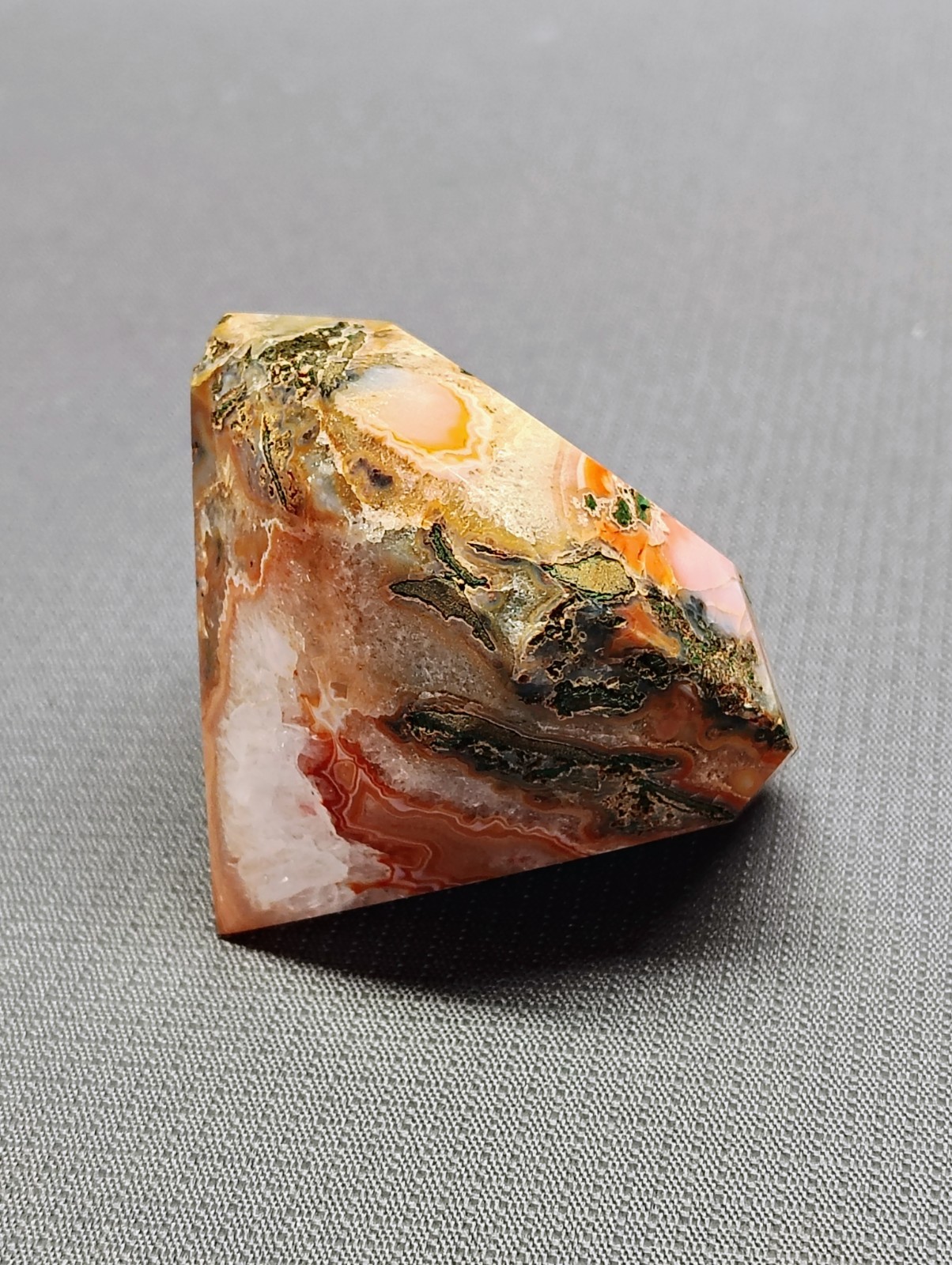 166g Crazy Lace Agate – Sardonyx Diamond Crystal Gem Shaped Paperweight 2″
