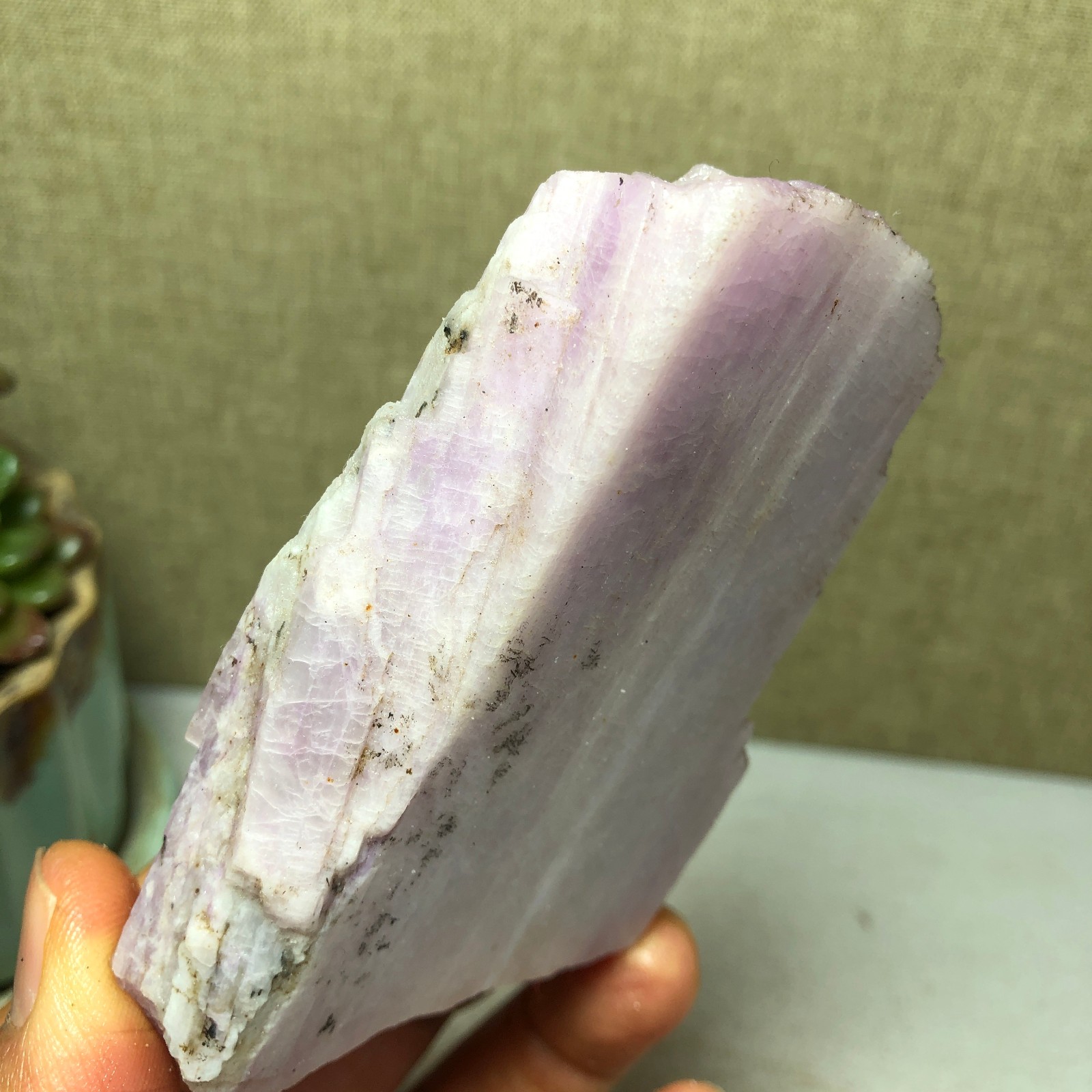 78mm Natural Kunzite Crystal semi-precious rough original Specimen 191g A4197