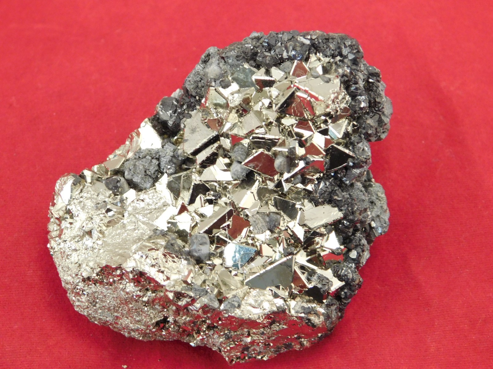 PYRITE Crystal Cluster with AAA PYRAMID Shaped Crystals & Sphalerite Peru 191gr