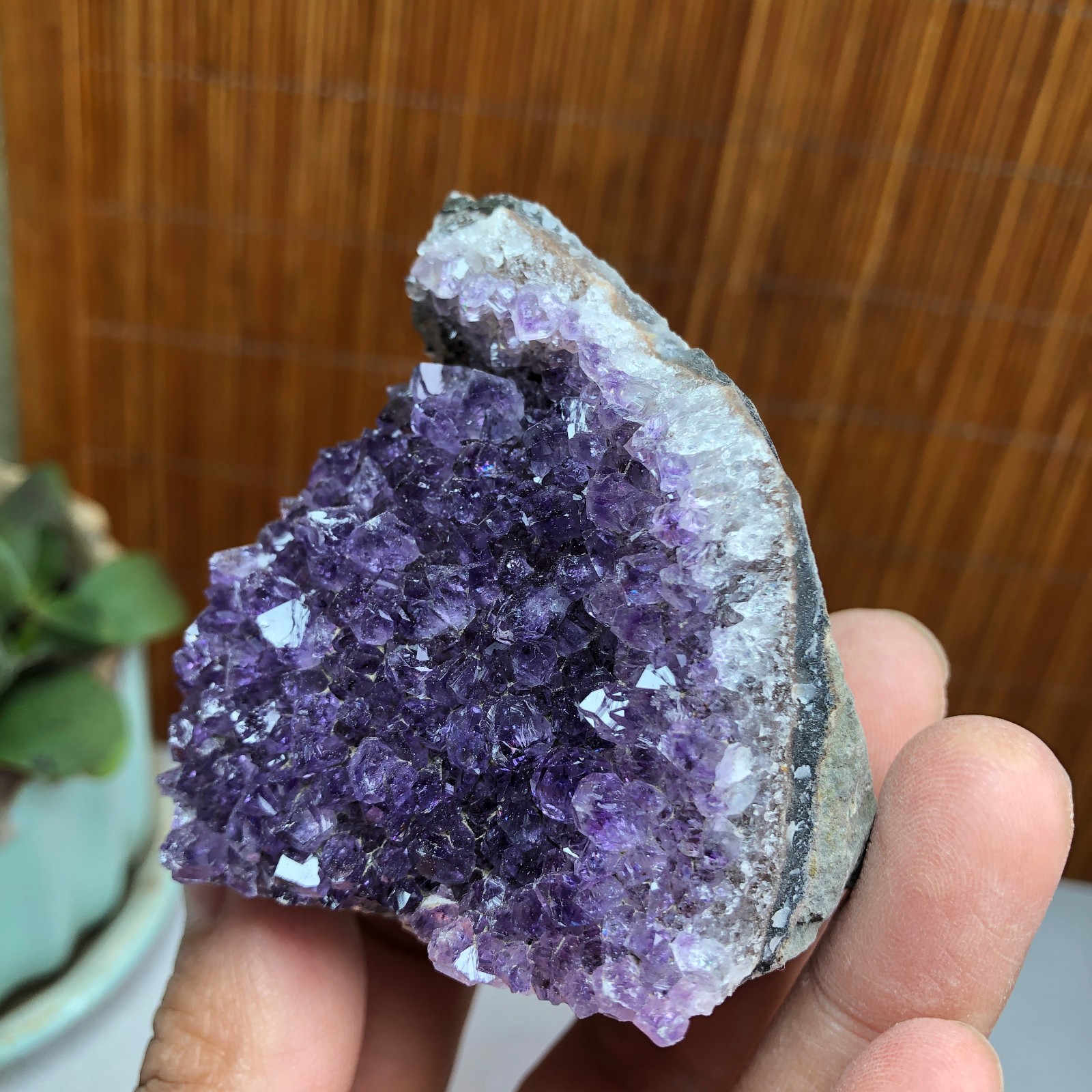 56mm NATURAL amethyst point purple Crystal Cluster Mineral Specimen 109g A1446