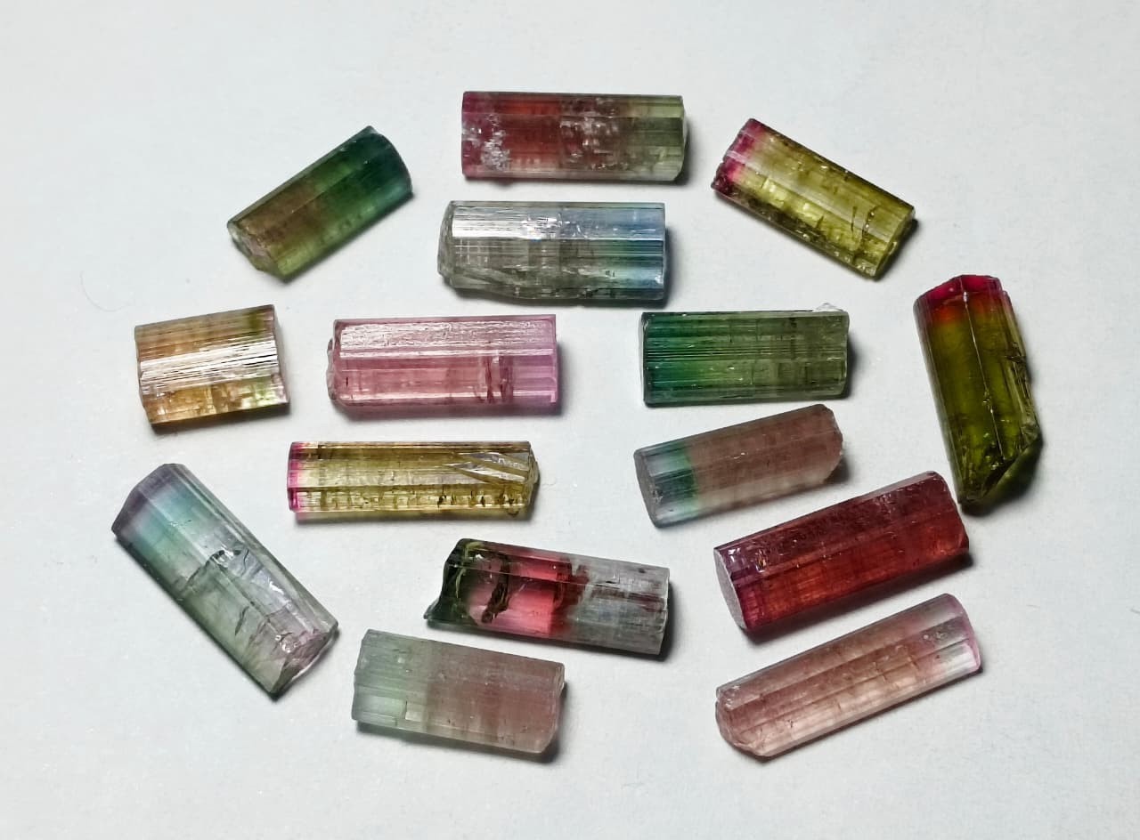Multi colour jewelery size tourmaline crystals from paprook – 42 Carats