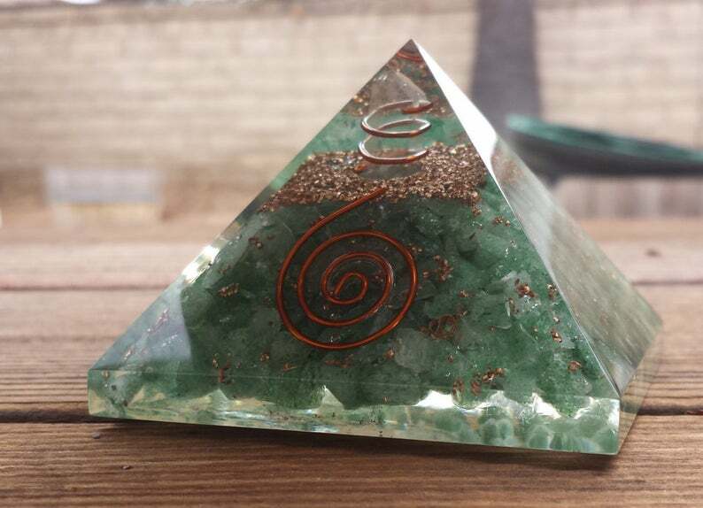 EXTRA LARGE (70-75mm) GREEN AVENTURINE ORGONE GEMSTONE PYRAMID ORGONITE