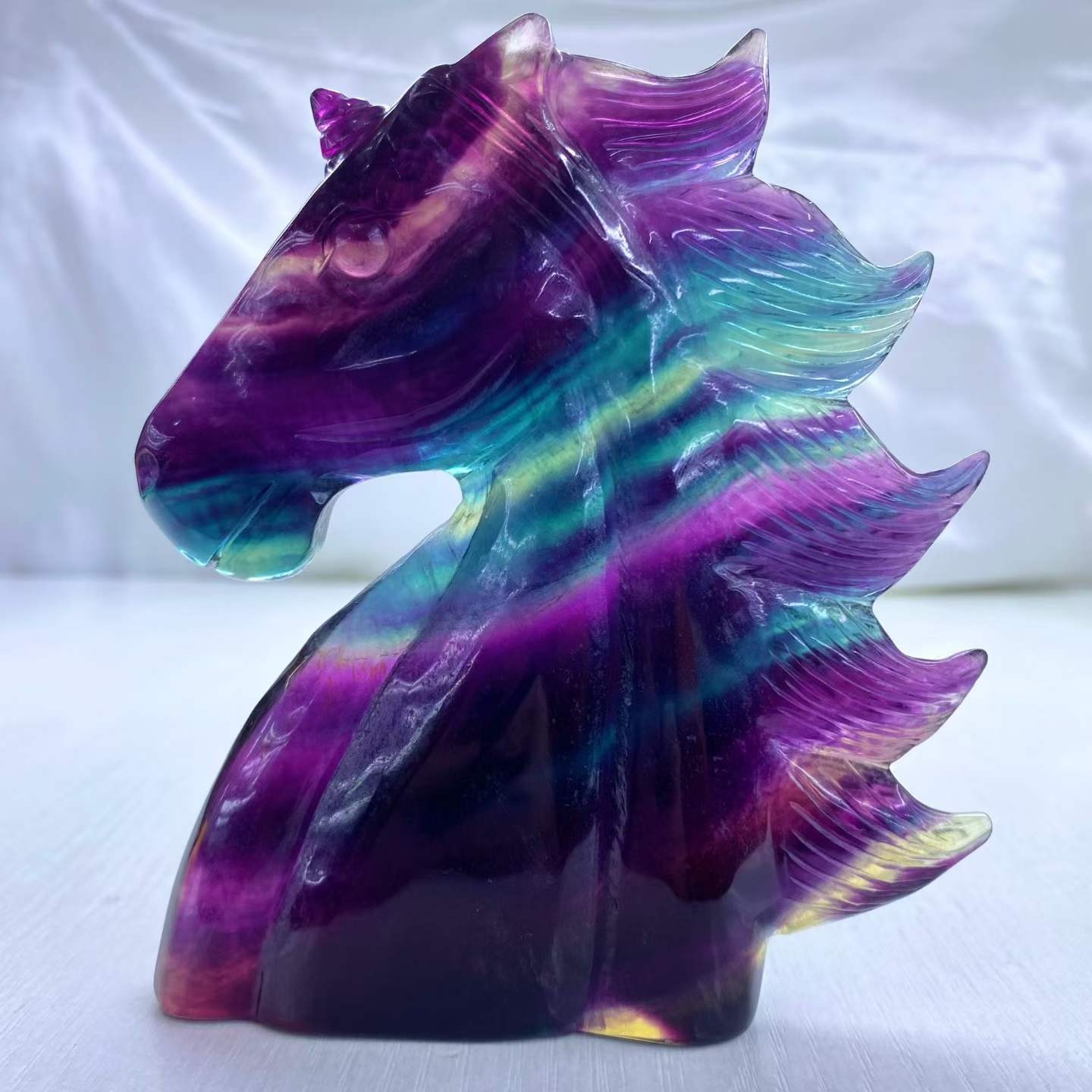 530g Natural Color Fluorite Quartz Carved Unicorn Skull Crystal Reiki Decor