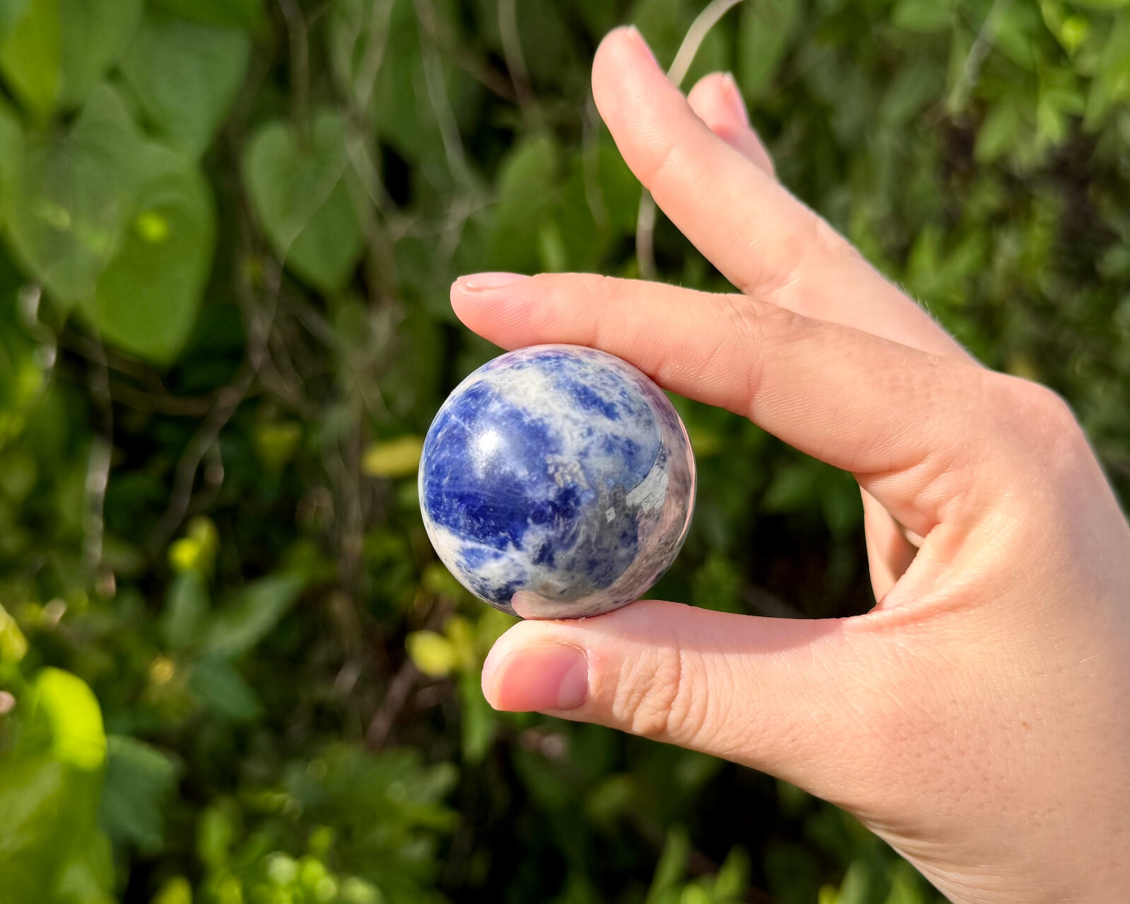 Sodalite Crystal Sphere & Stand, 1.5″ Polished Sodalite Sphere (Crystal Ball)