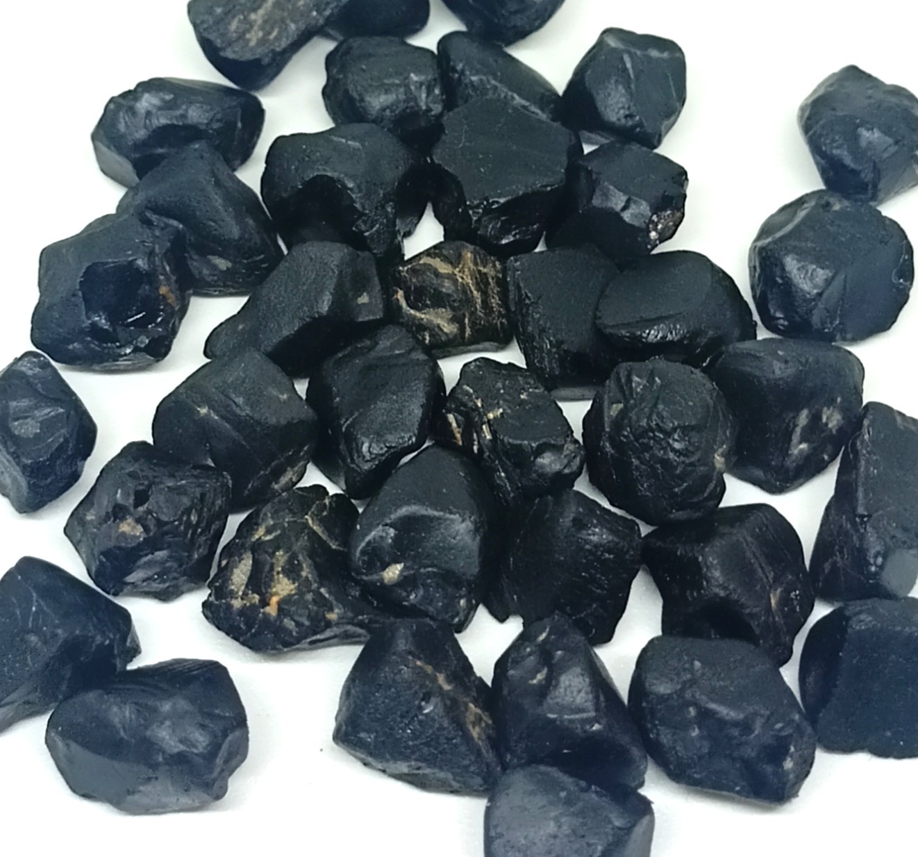 20Pcs Natural Rough Black Spinel Raw Crystal: Healing Gemstone Nuggets 10-15mm