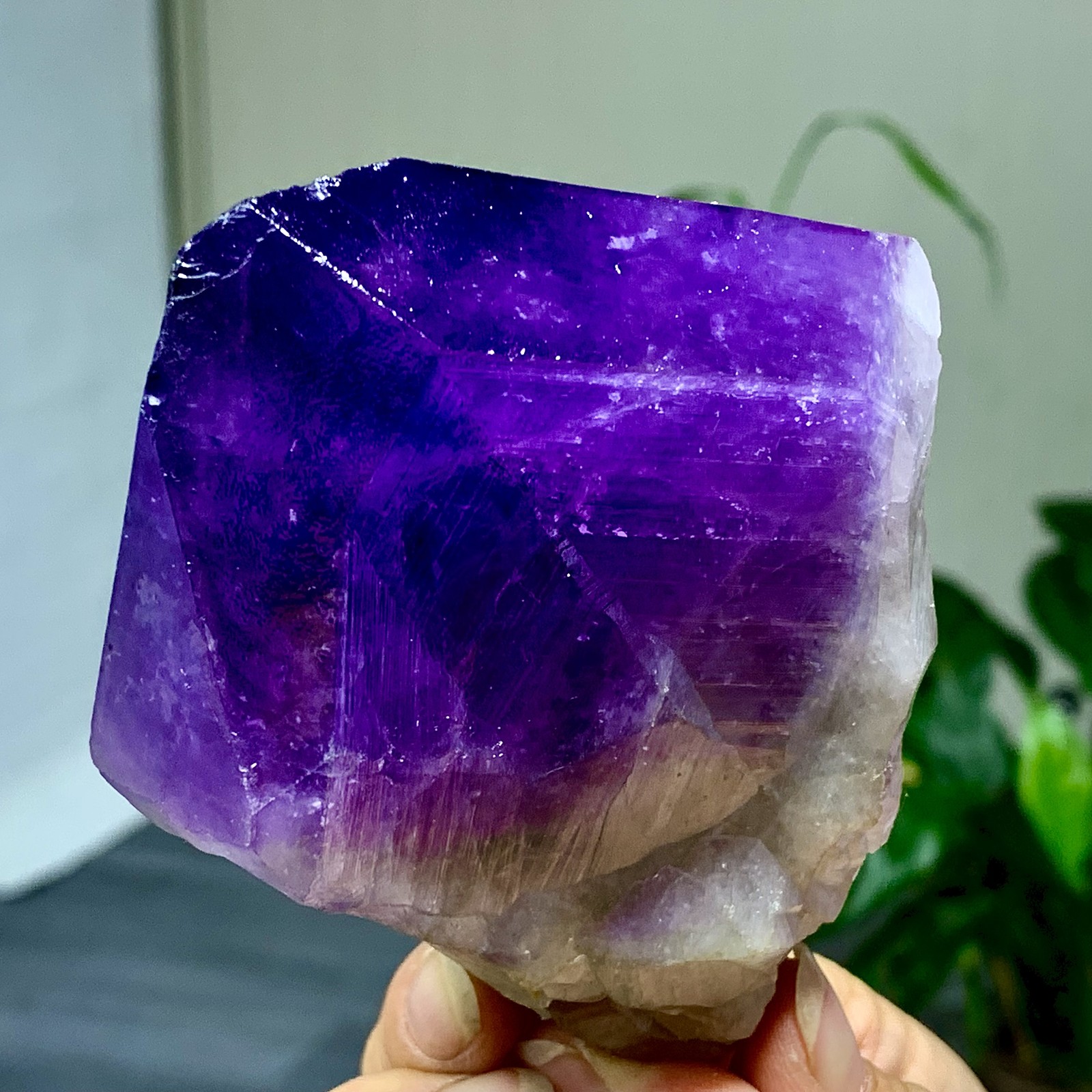 375G Natural Amethyst Quartz Crystal Single-End Terminated Wand Point Healing