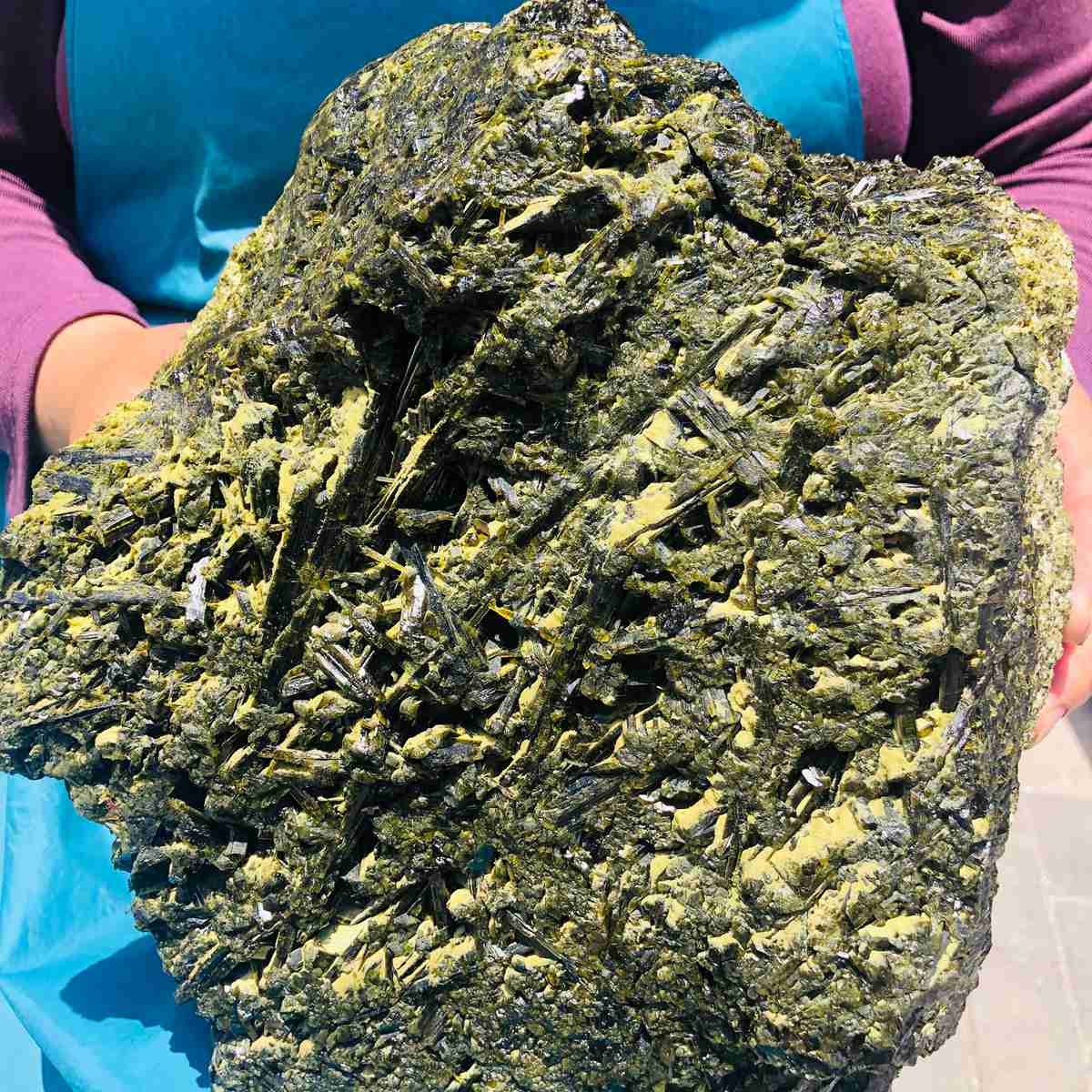 33.06LB Natural green tourmaline mineral quartz crystal specimen specimen REIKI