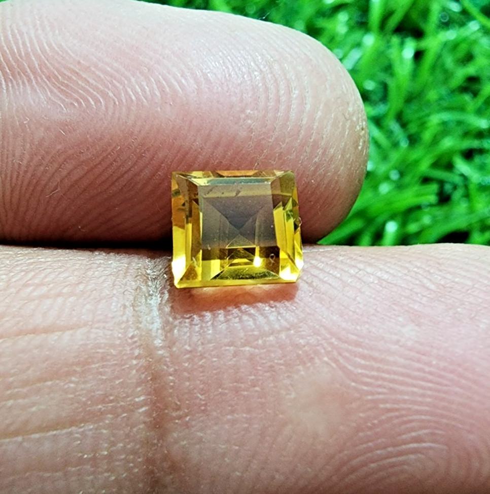 Attractive Golden Citrine Topaz 1.40 Ct Natural Square Faceted Loose Gem