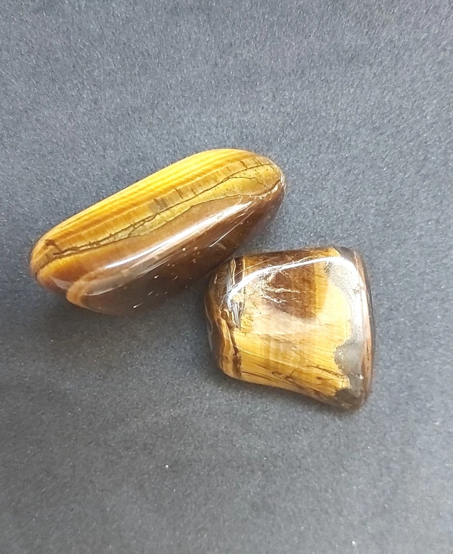Gold Tigereye, 2x Tumbled Stones Natural, Size 4cm-2cm, Weight, 27g-7g.