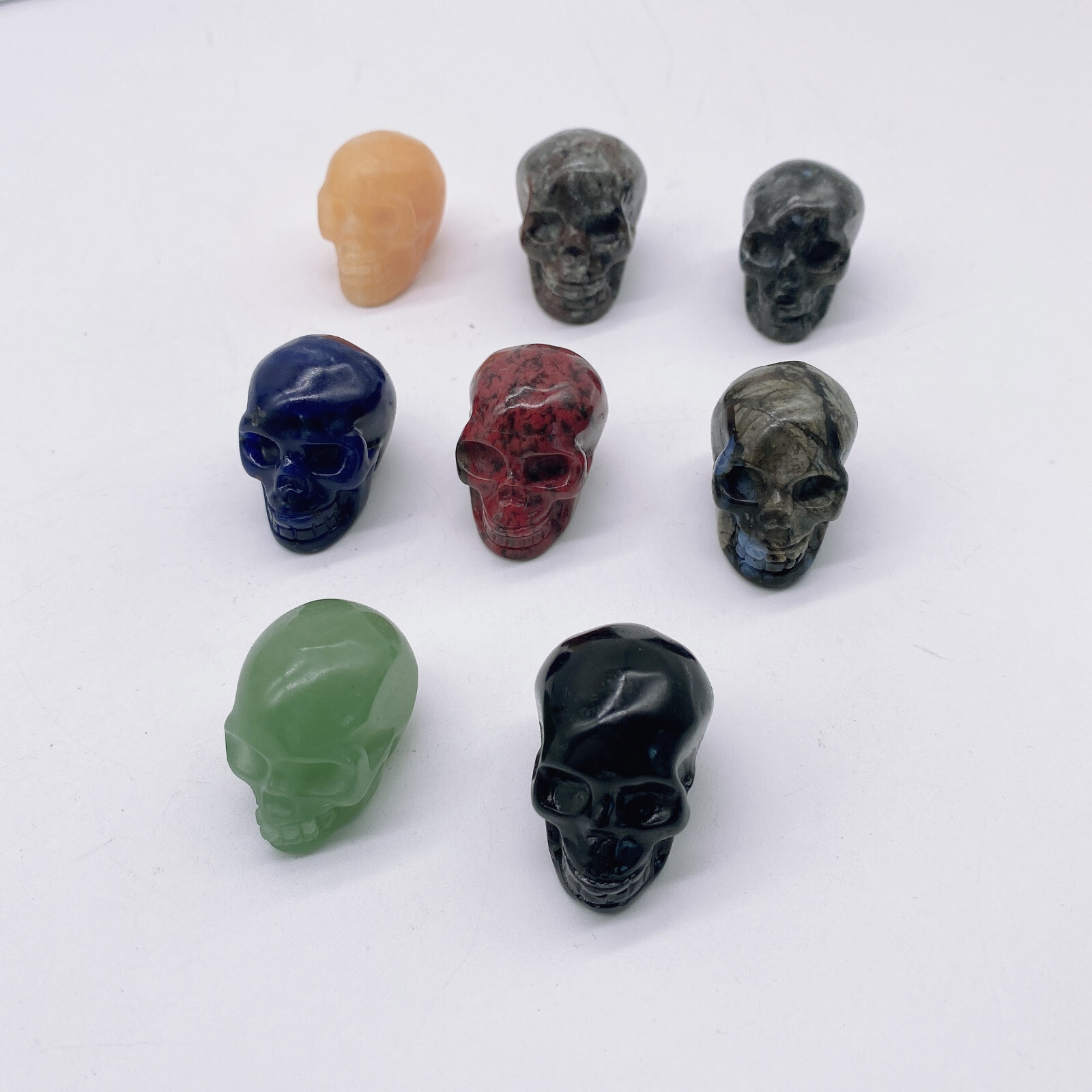 50Pcs Natural Mixed material Skull Carving Reiki Crystal Quartz Healing Decorate