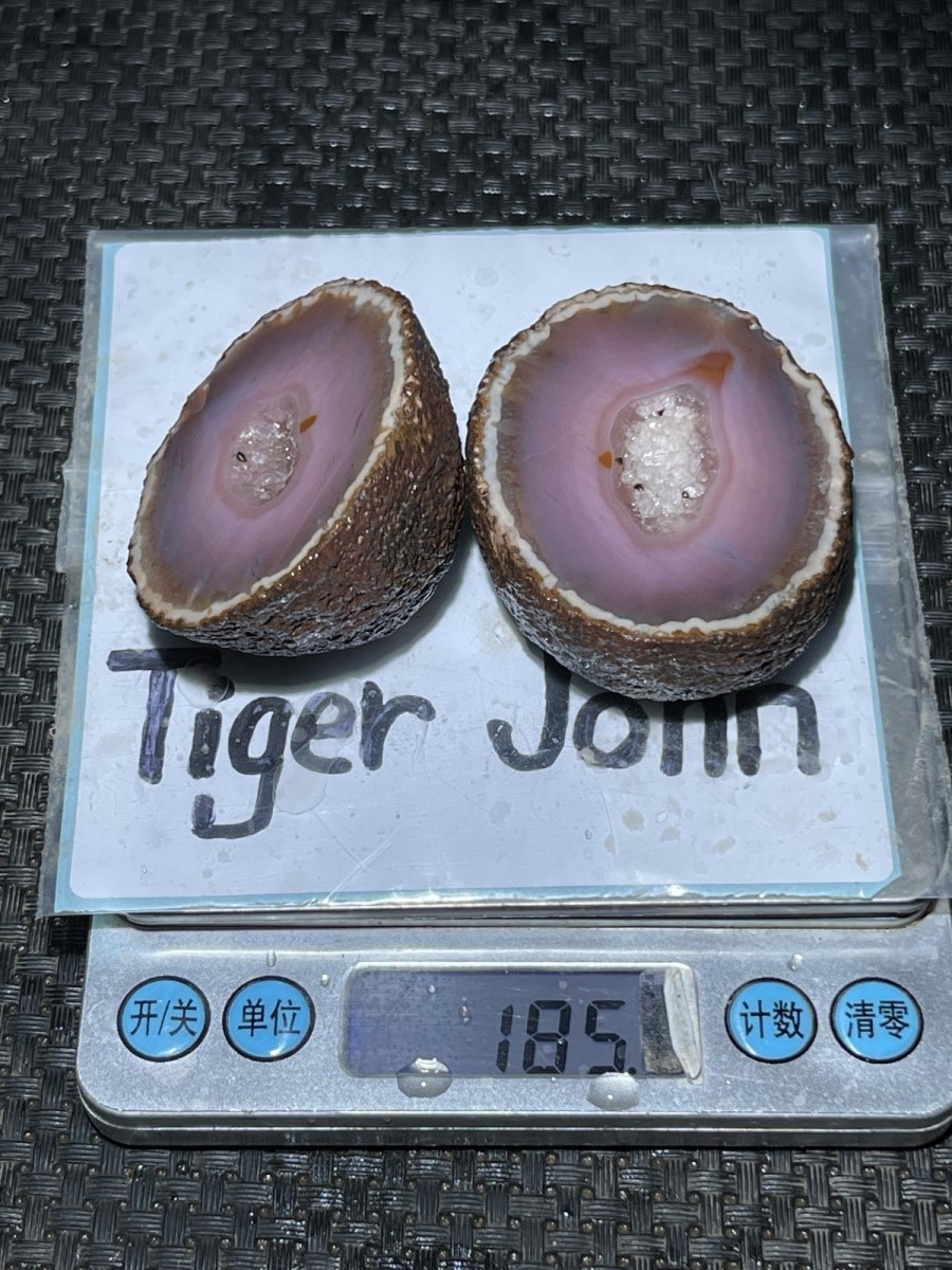 1Pair pink China Agate Hebei xuanhua natural Slices Crystal collectible 185g 73