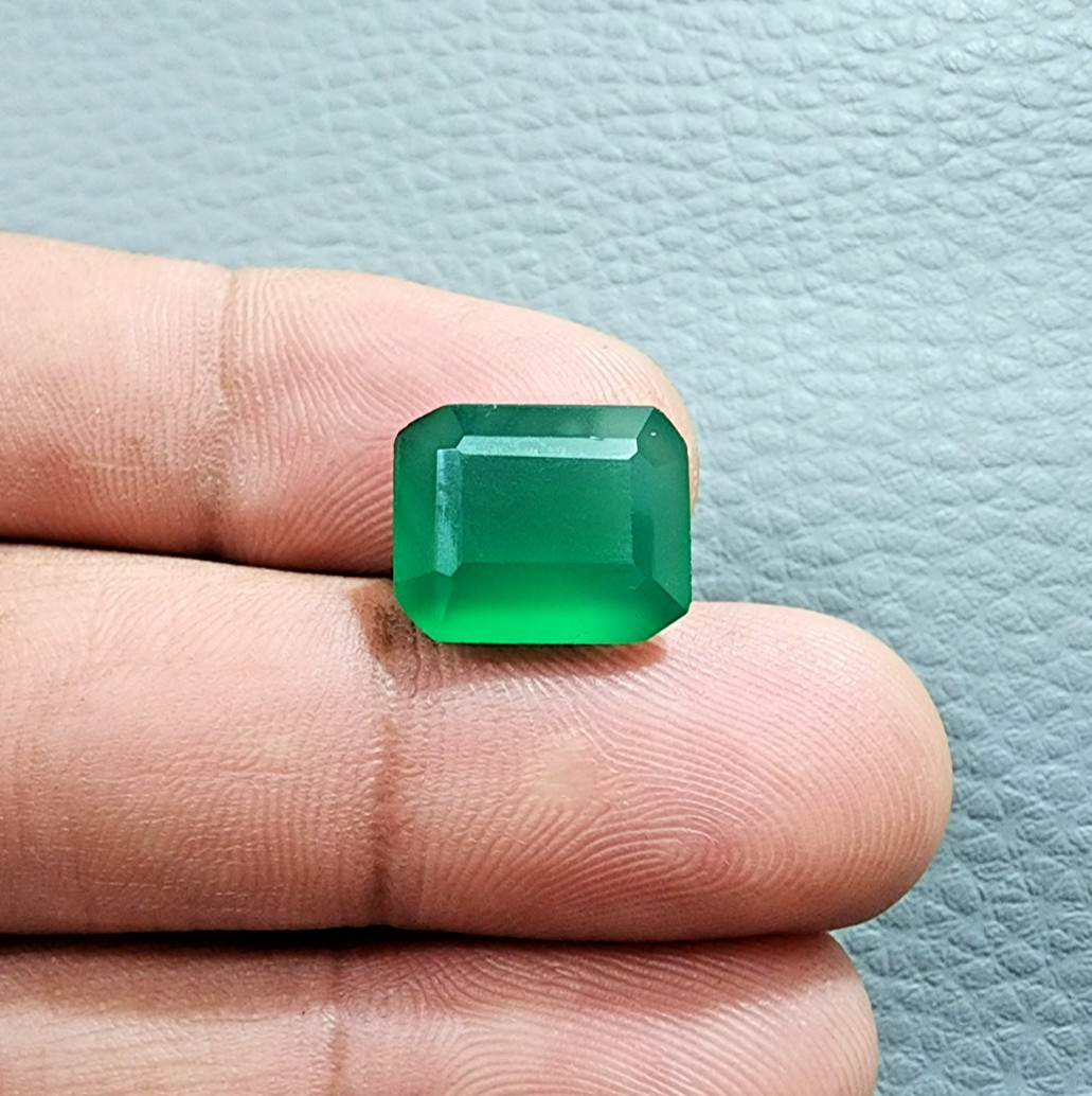 8 Crt Glowing A+ Green Onyx Faceted Gemstone Emerald Cut Jewelry Stone For Ring