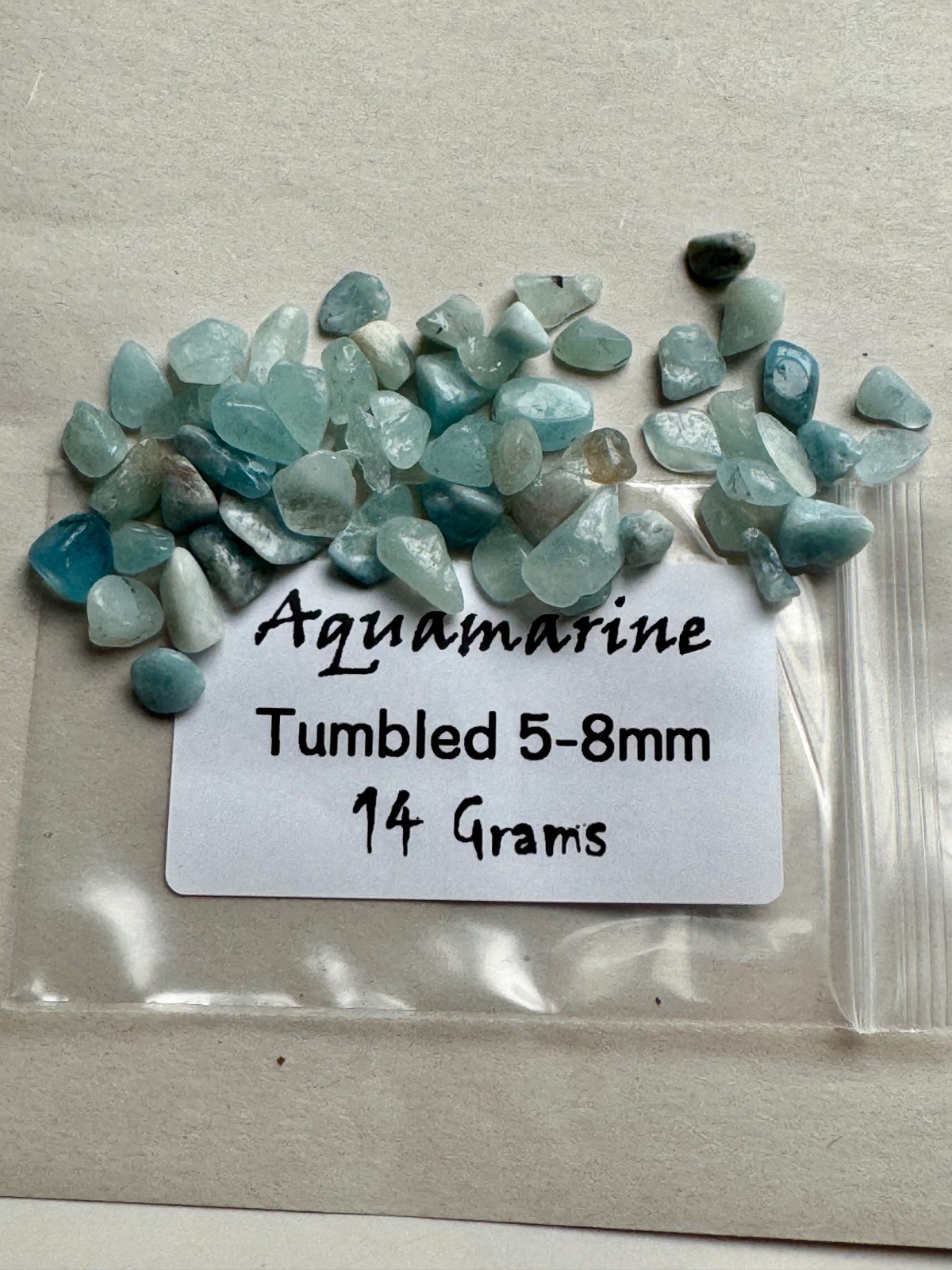 Aquamarine – Small Tumbled Chips – 100% Crystal 5-8mm FM