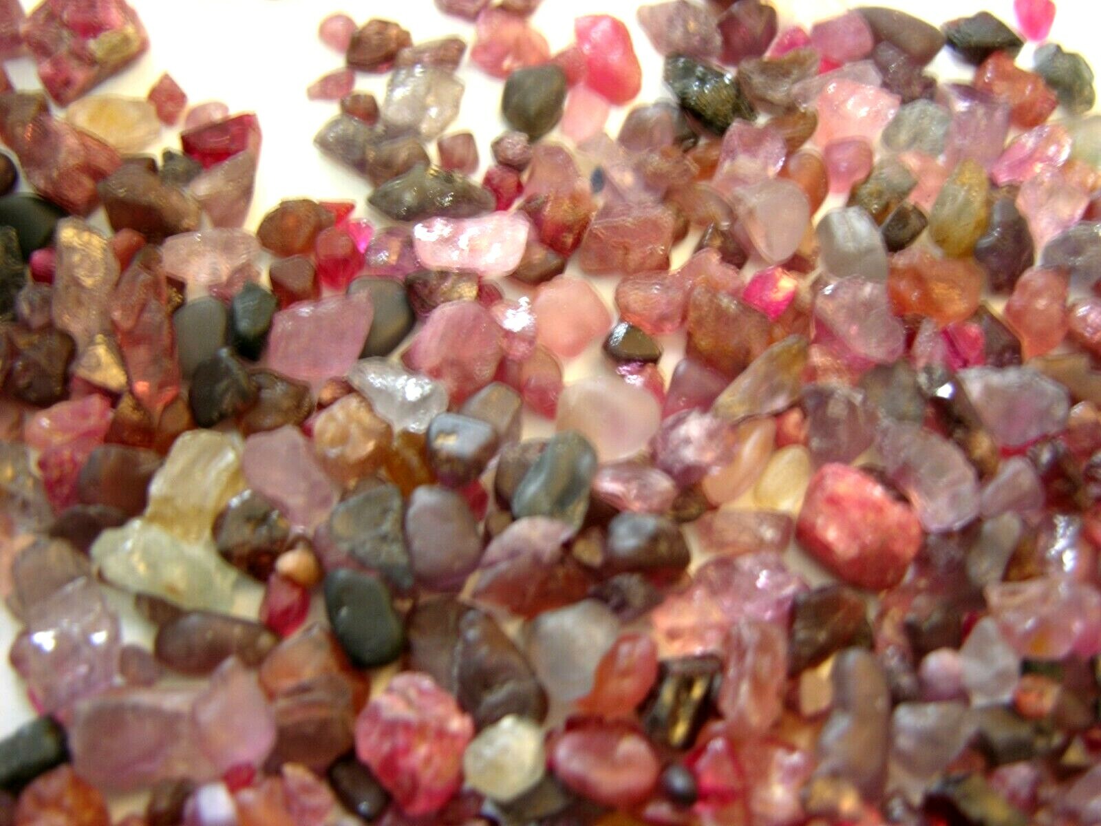 Spinel gem crystal mixed color grade Sri Lanka 4 carat lots 2-4 piece
