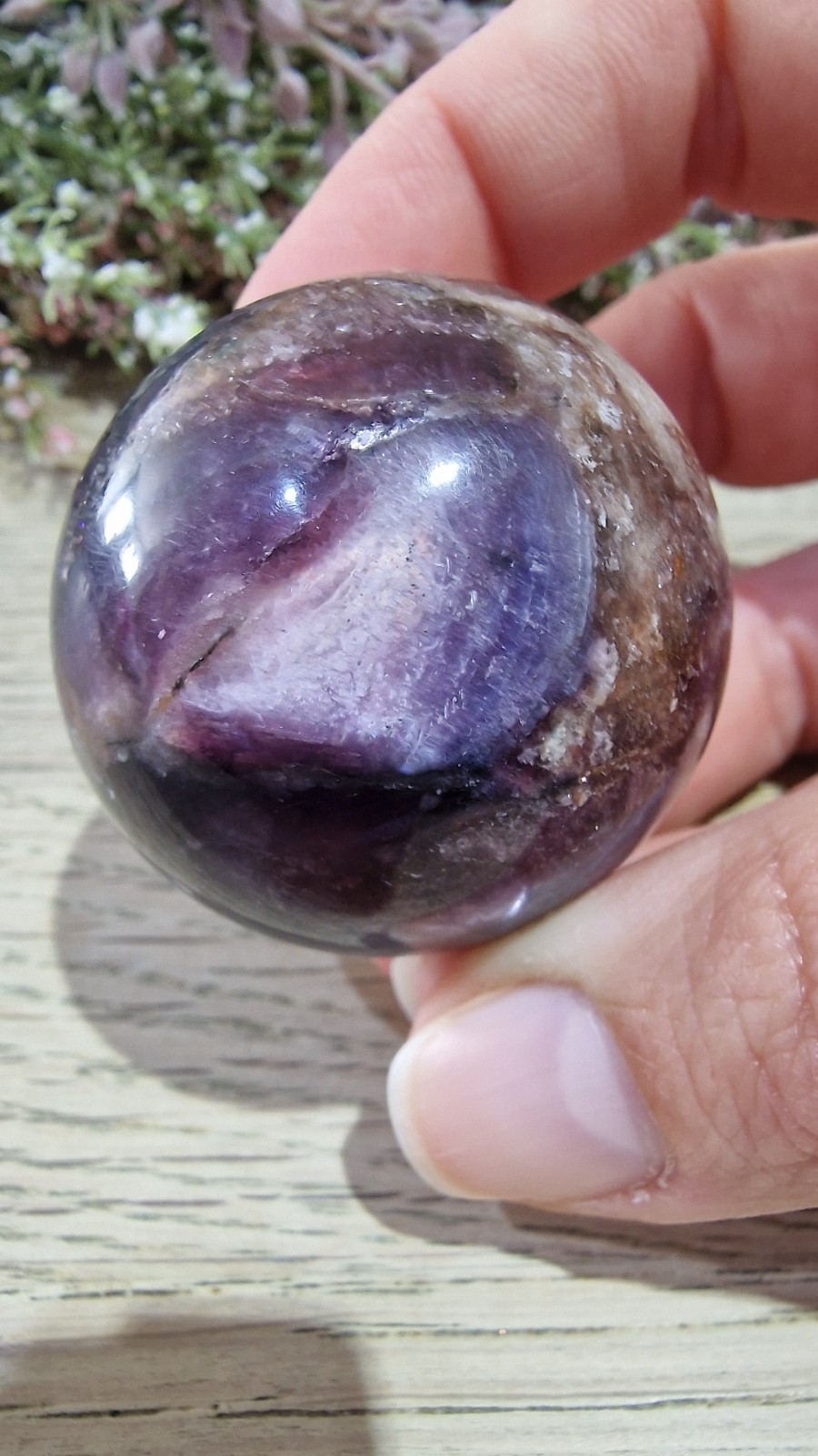 Purple Mica Crystal Sphere Strong Flash Free Holder 101g 40.6mm