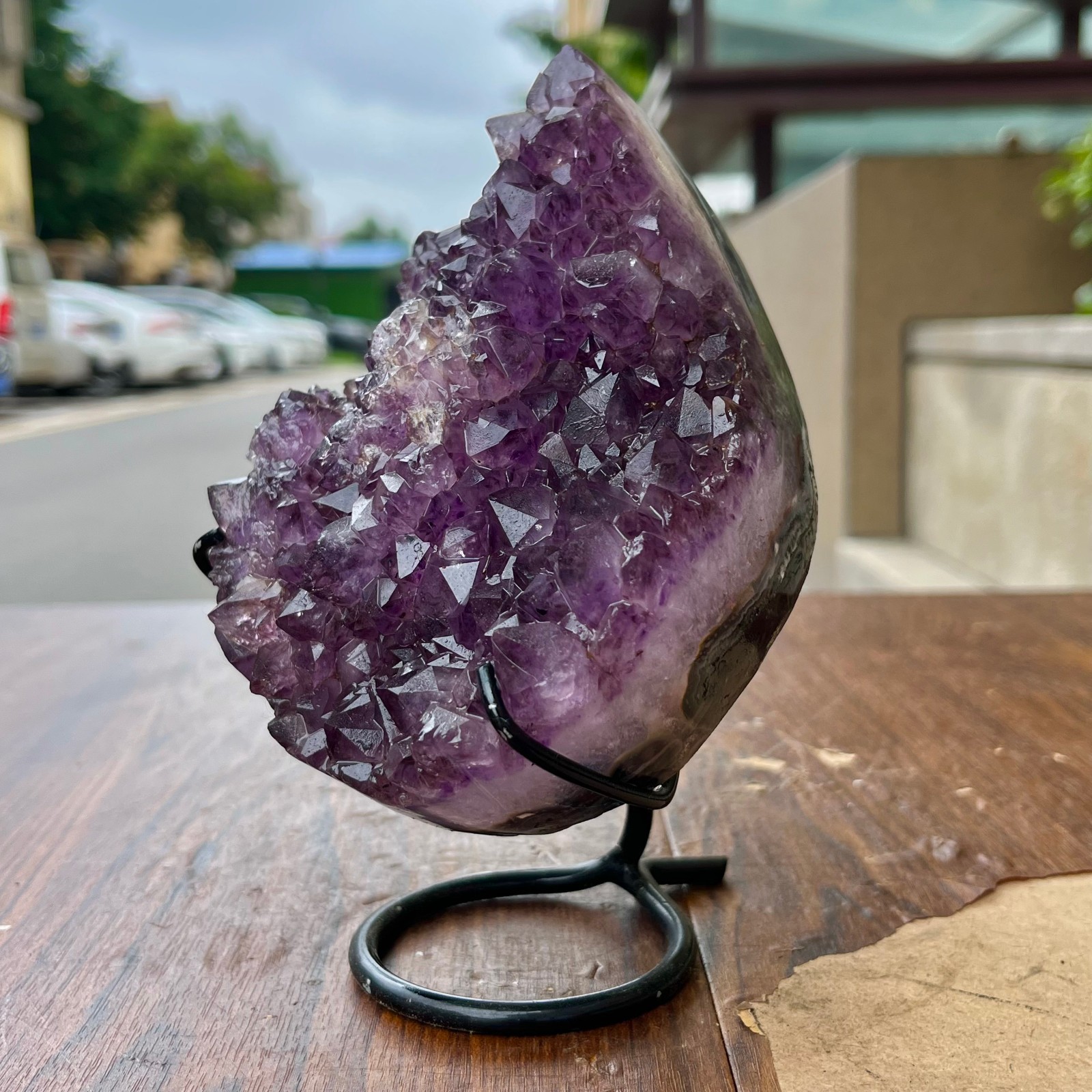 2.77LB High quality amethyst cave skeleton specimen+pedestal