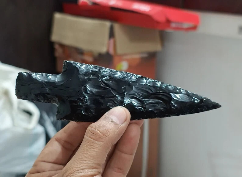 Black Obsidian Arrowhead Spearhead – Stone Blade for Healing & Arrow Decor