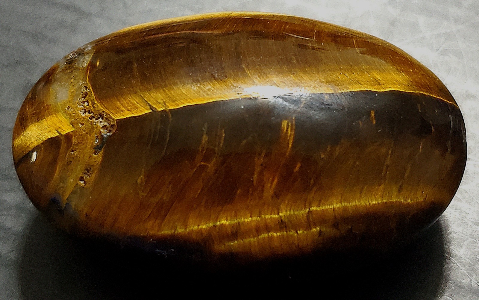 Thick Golden Tigers Eye Palmstone