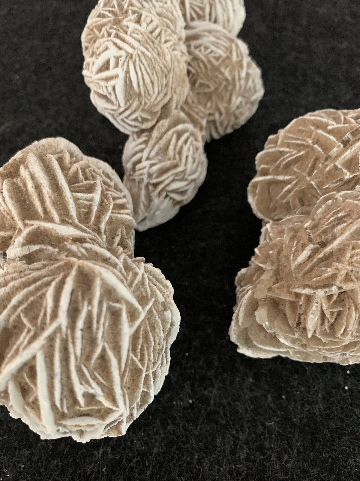 Natural Desert Rose Selenite Crystal Mineral Specimen Sand Rock Gypsum 3