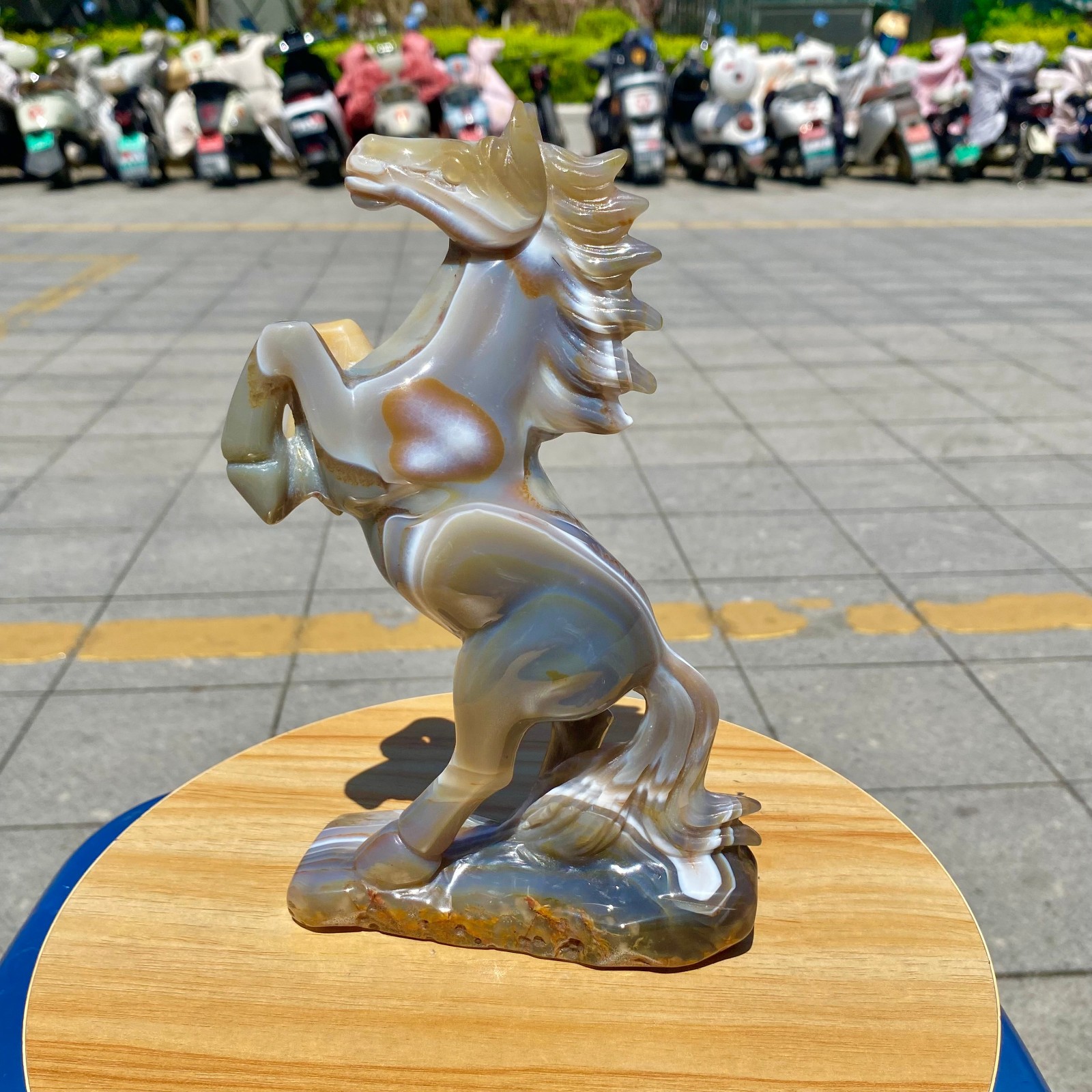 1.96LB Natural Agate Carved Horse Figurine, Exquisite Hand Carved Gemstone Statu