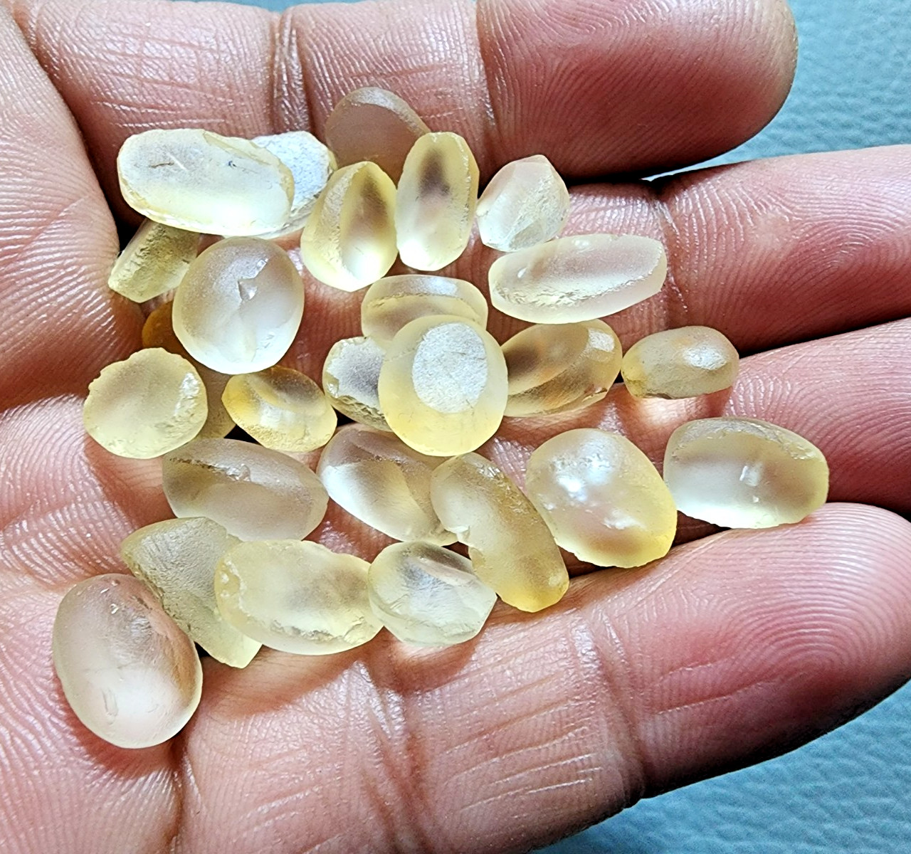 25 Pcs A+ Yellow Citrine Topaz Without Cutting, 9-13MM Faceted Cabochon Gemstone