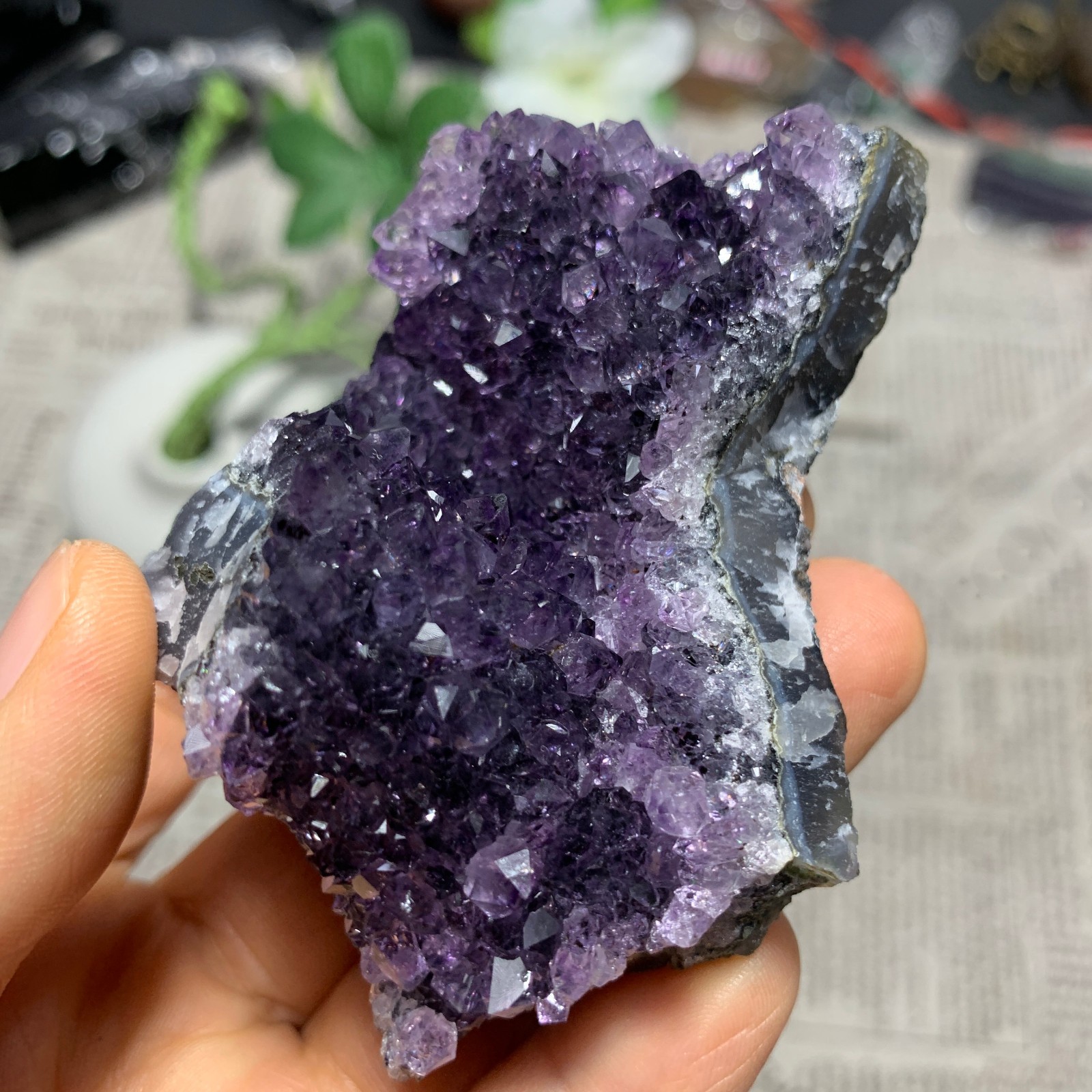 146g Natural Amethyst Geode Mineral Specimen Crystal Quartz Energy Decoration