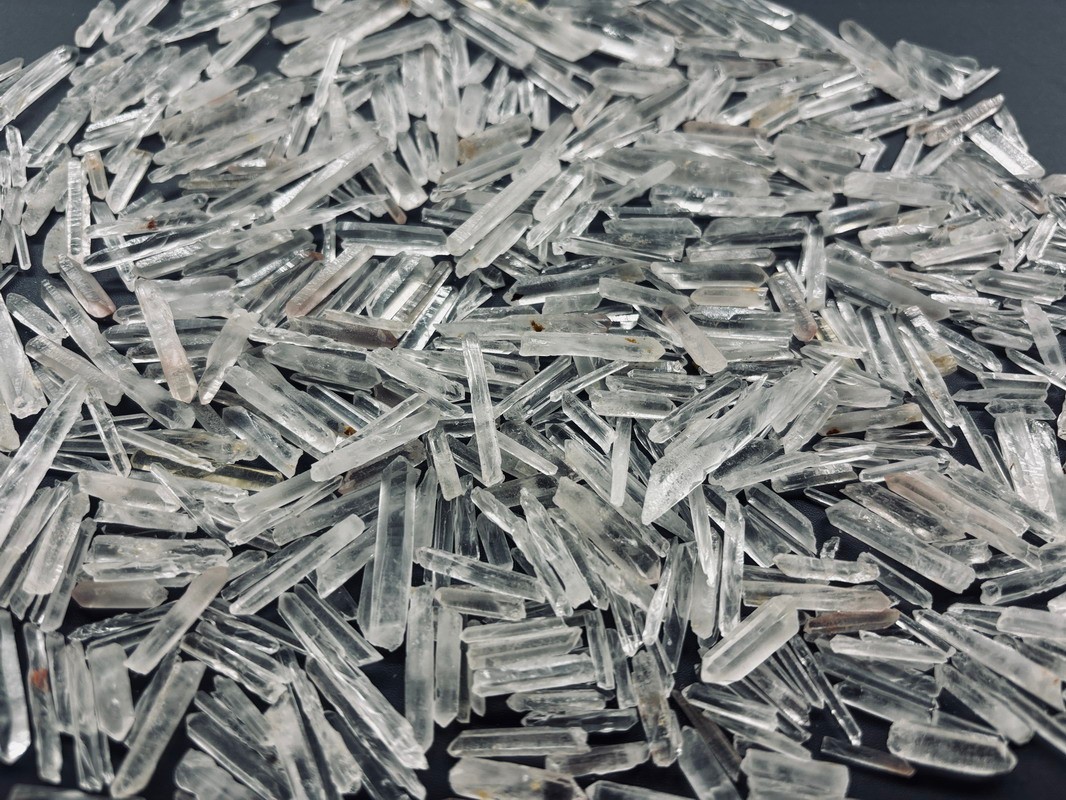 200pcs+ Tiny Natural Clear Quartz Crystal Points 1/2Lb Terminated Wand Healing