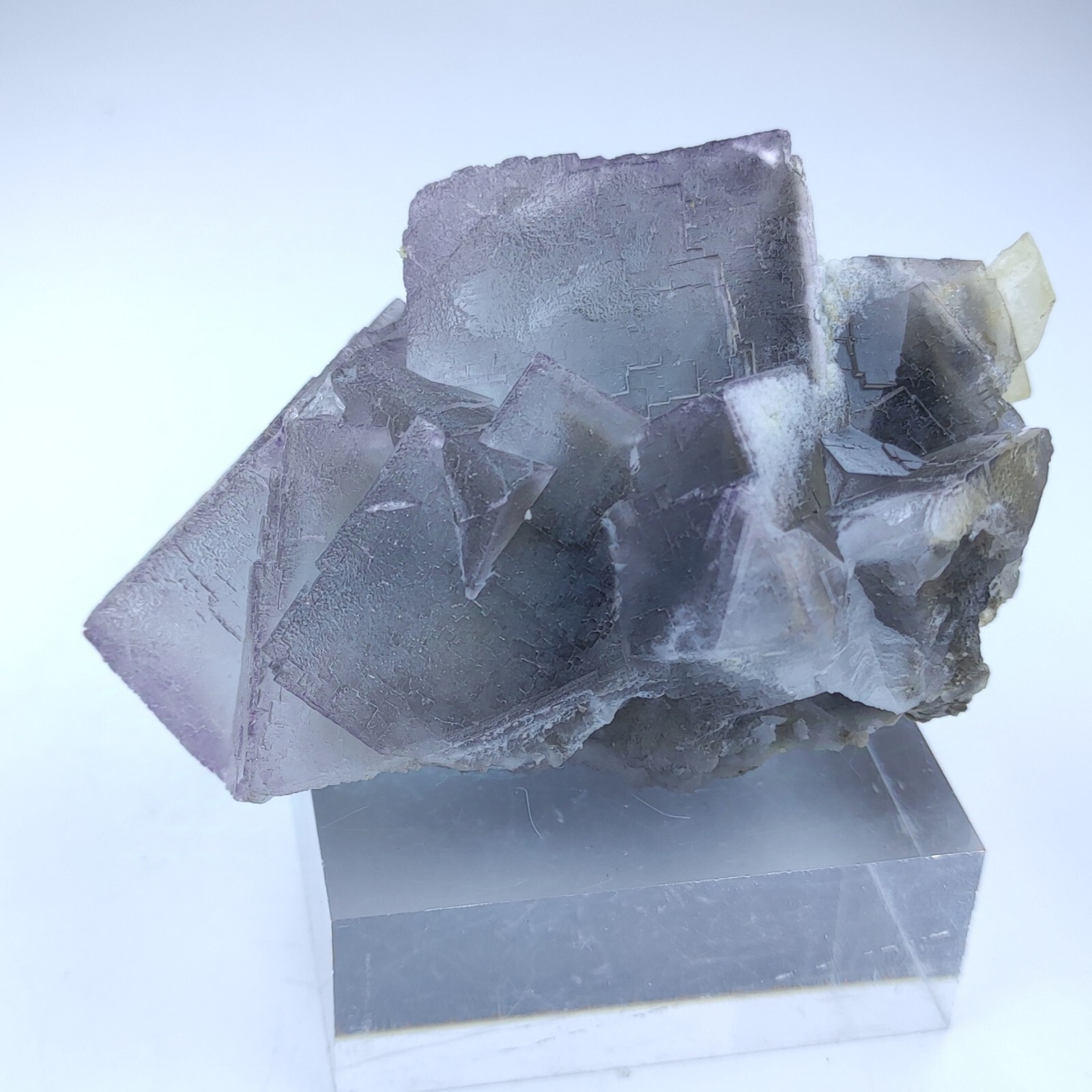 Cubic Fluorite Crystal, Light Purple Color And Phantom Zones, From Pakistan 223g