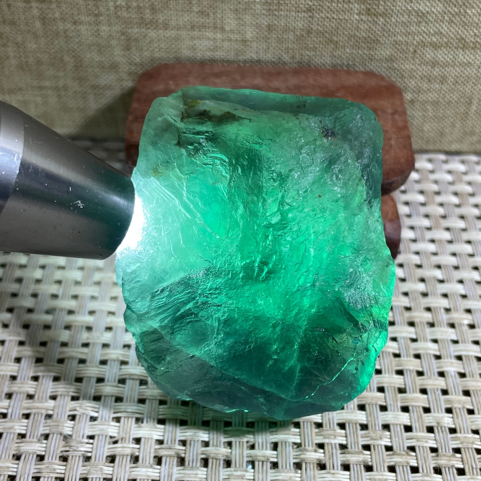 165g beautiful Rainbow Fluorite Rough stone specimens cure