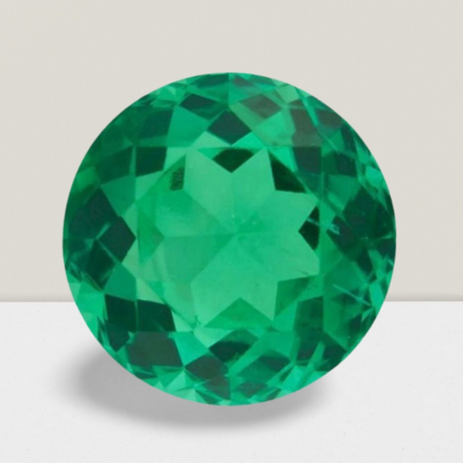 Emerald Round Cut Gemstone 3.51 Cts – 10 mm Vivid Loose Gem