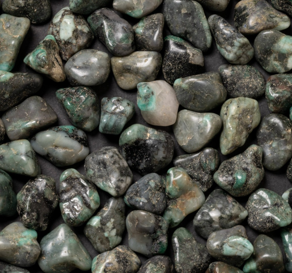 50g Tumbled Emerald Gemstone Crystals Natural Gem Metaphysical Rock Specimens