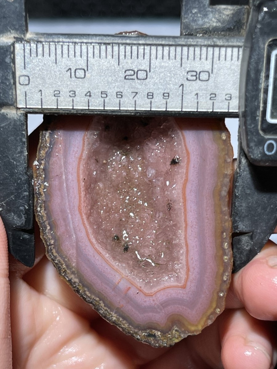 Natural Warring States Red Agate pink Rough Quartz Crystal Specimen 72g 87