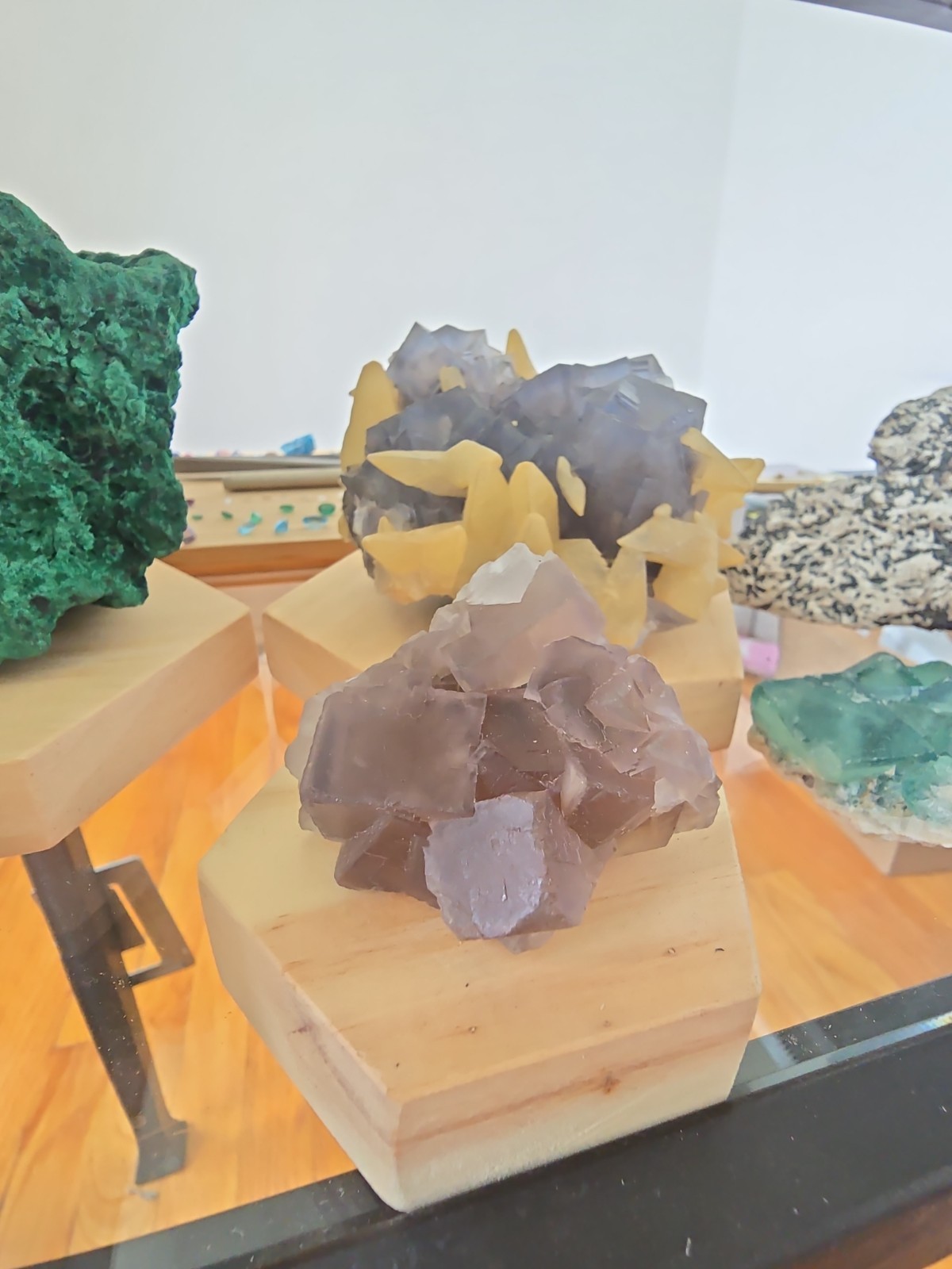 FLUORITE – Light Purple – 87g – From Pakistan – Crystal Mineral Specimen
