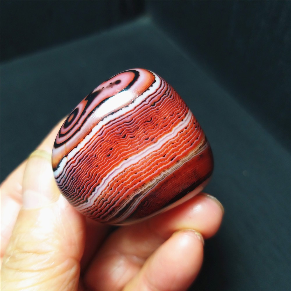TOP 75.8G Natural Polished Silk Banded Lace Stone Madagascar C1243