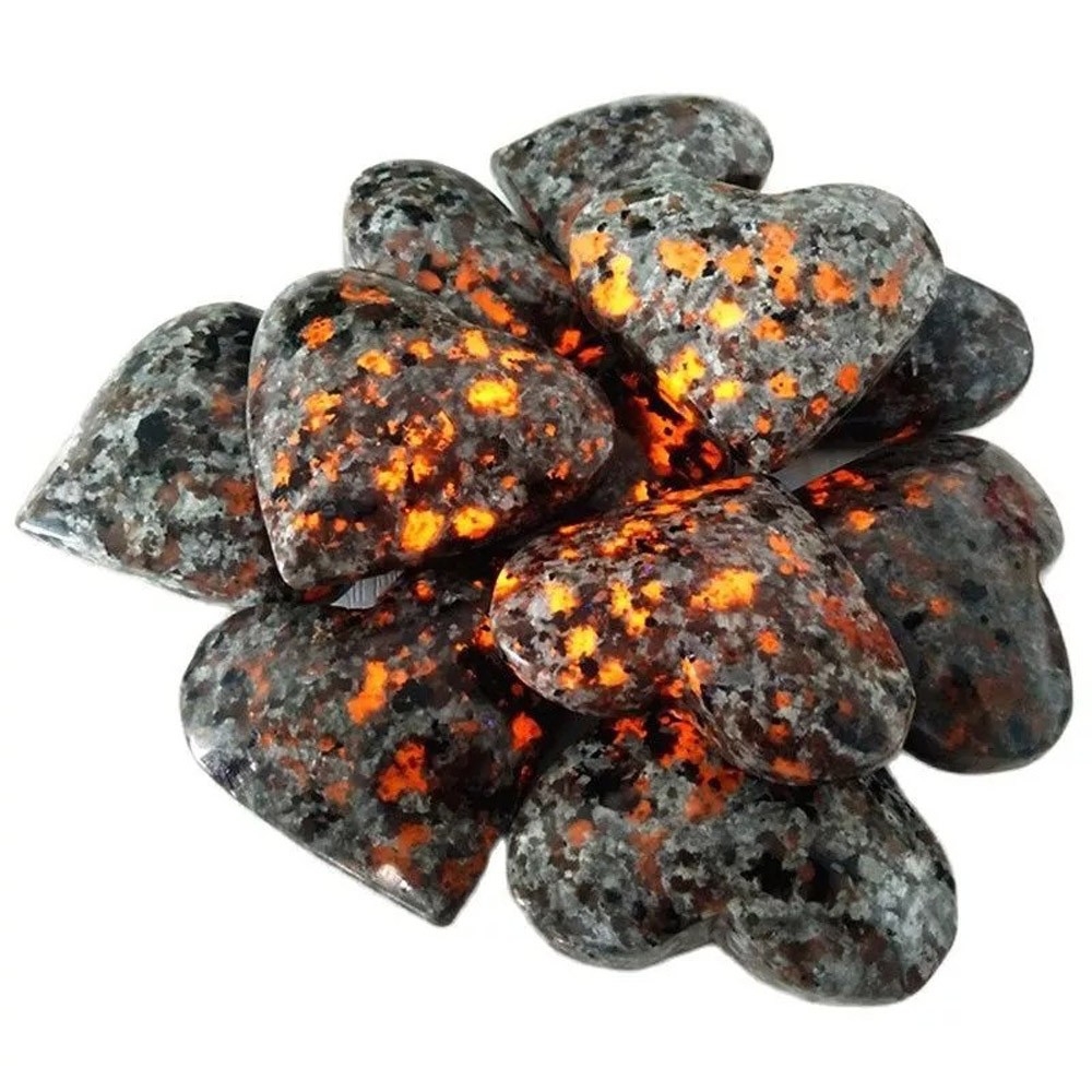 Natural Yooperlite Heart Tumbled Stone UV Light Glow Reactive Sodalite Gemstone