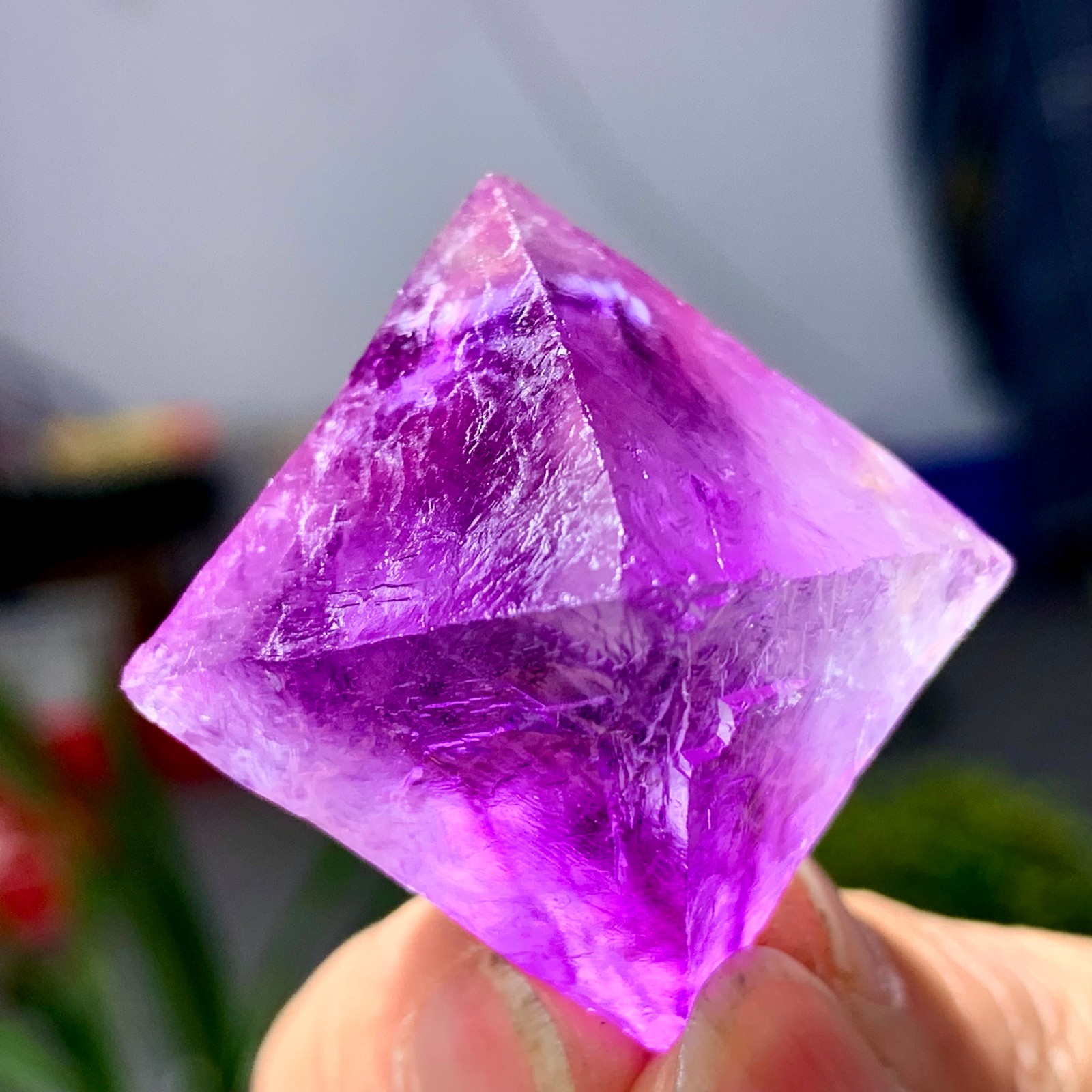 30G Natural purple fluorite octahedron quartz crystal healing