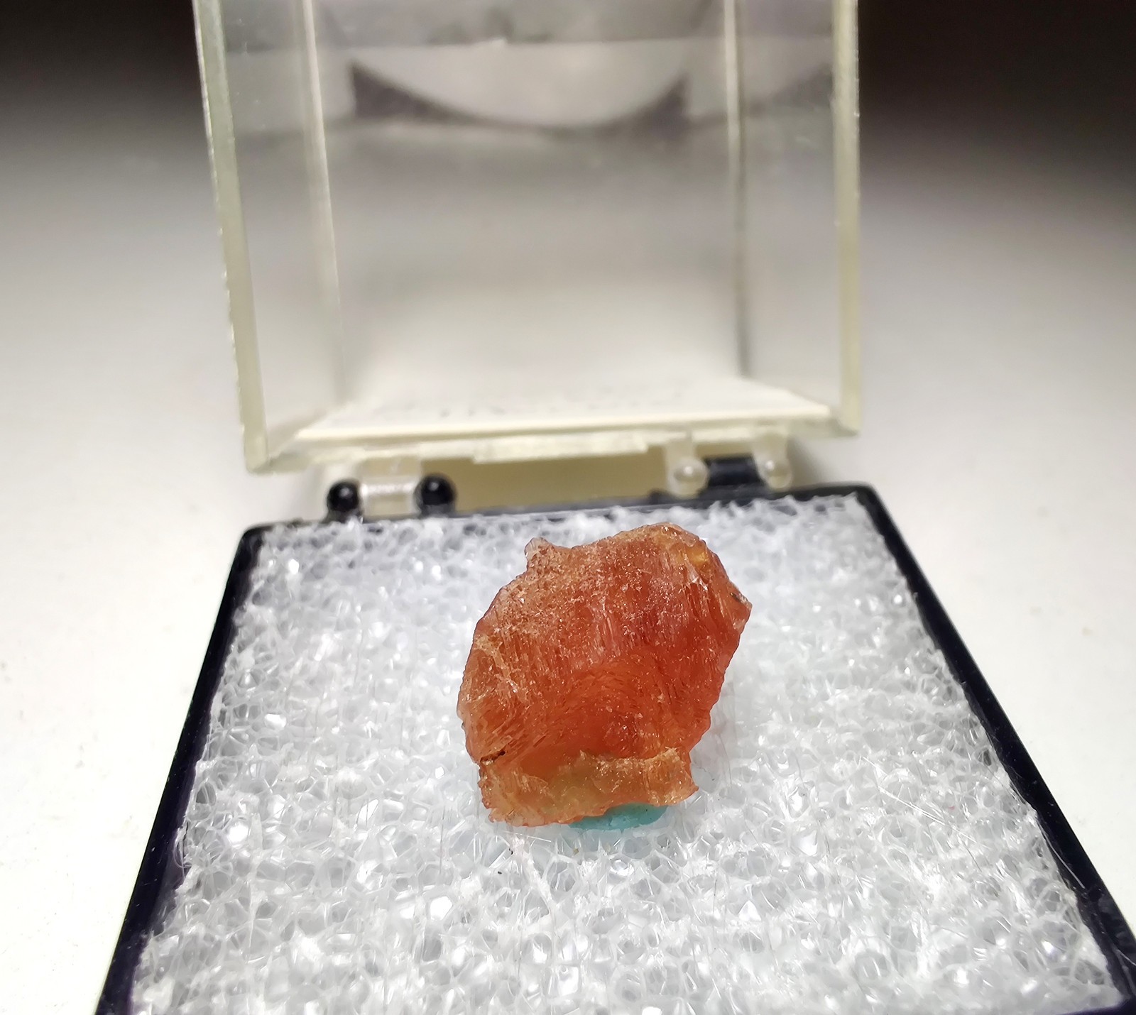 Spessartine Garnet crystal. Little Three Mine, Ramona, California. 1.3 cm.