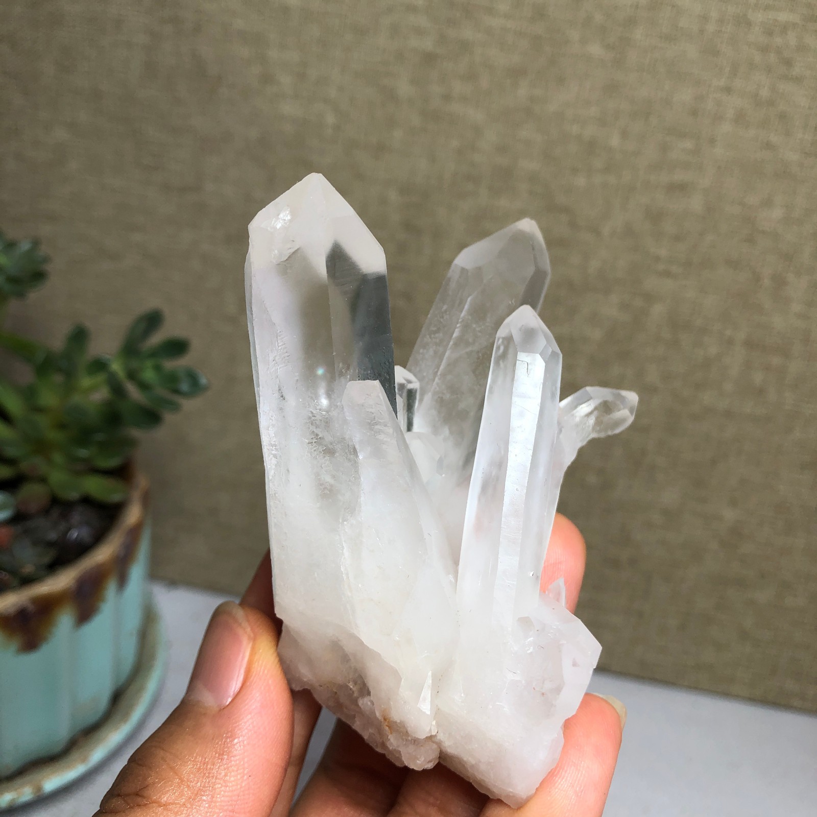 62mm Top Natural crystal clusters pretty Quartz Mineral Specimen 101g A5468