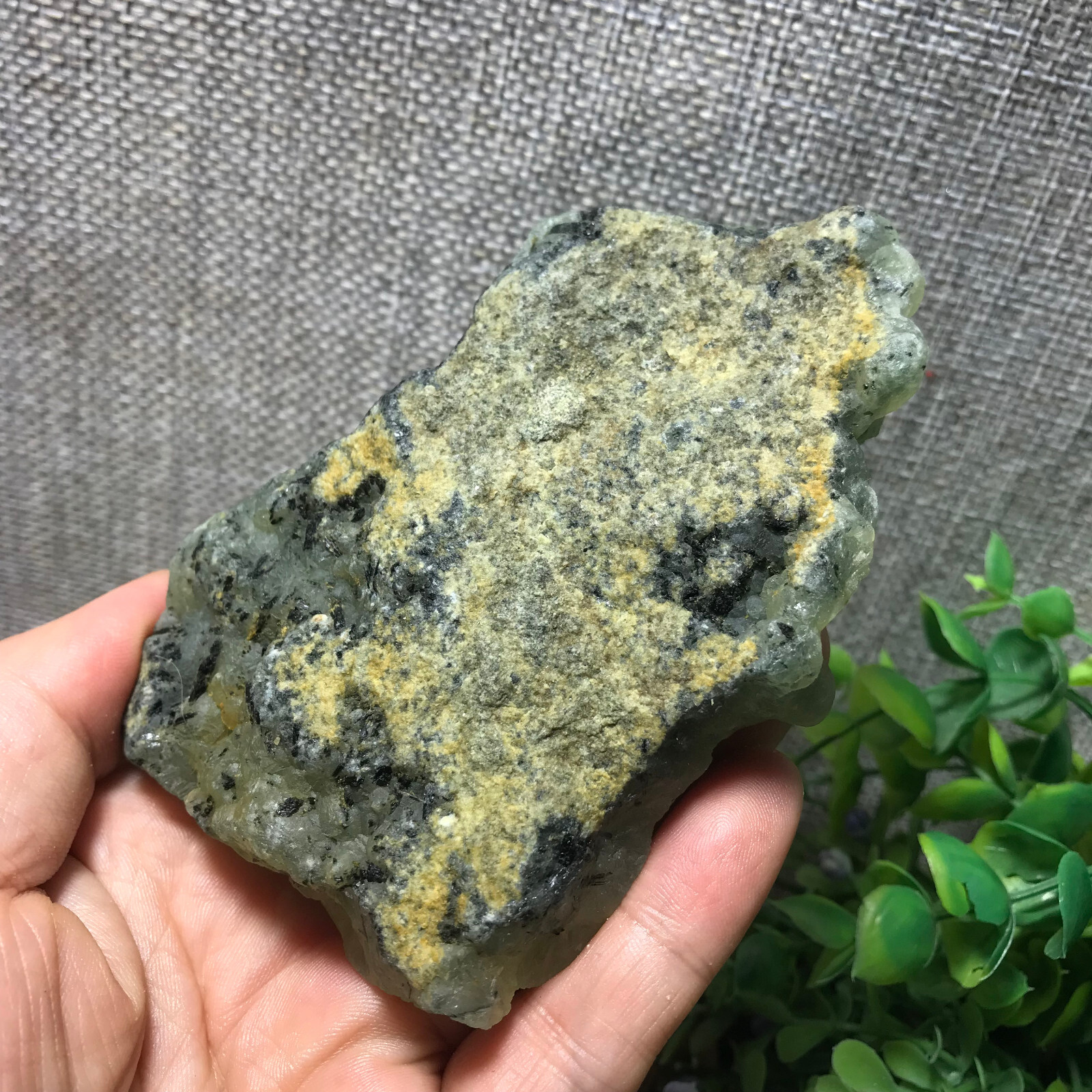265g Natural Green chalcedony grape agate crystal specimen Indonesia 05